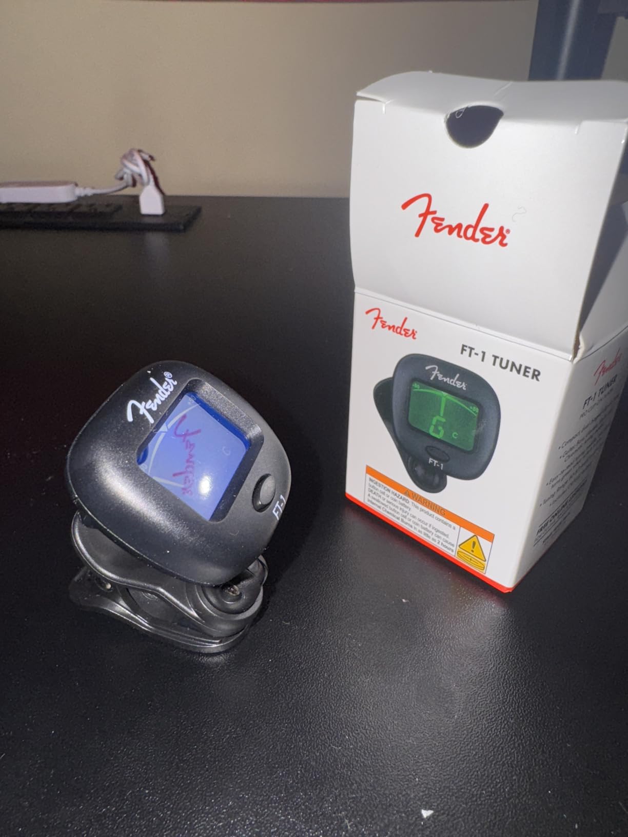 Fender FT-1 Professional Guitar Tuner Clip On, with 1-Year Warranty, Full-Range Chromatic Guitar Tuner with Dual-Rotating Hinges, A4 Calibration customer photo 2