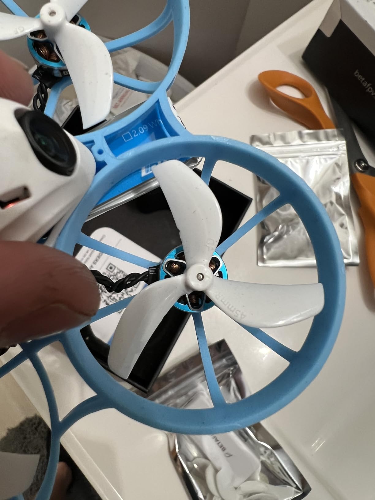 BETAFPV ELRS Meteor75 Pro 1S Brushless Drone with Matrix 1S 5IN1 FC, 1102 22000KV Motor, 45mm 3-Blade Prop for FPV Freestyle Racing Indoor Outdoor, Fly Time Up to 6.5Min with LAVA II 1S 580mAh customer photo 2