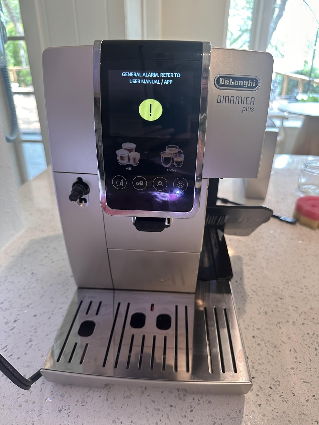De'Longhi Dinamica Plus Fully Automatic Espresso Machine - Brew Personalized Coffee for up to 4 User Profiles, 24+ Recipes, Built in Grinder & Automatic Milk Steam Wand with 3 Frother Modes customer photo 2