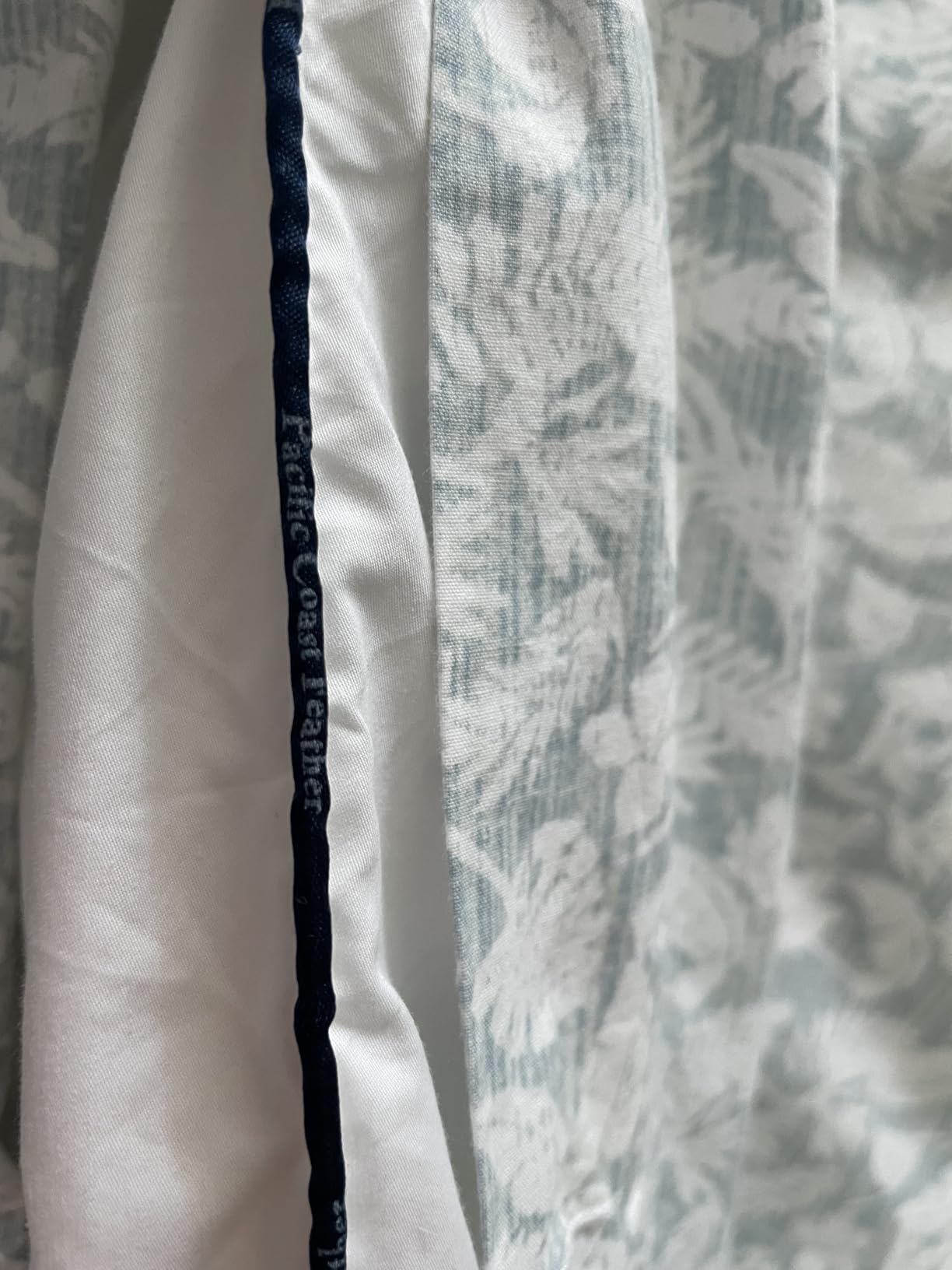 Pacific Coast Goose Feather Down Fiber Comforters King Size, Extra Fluffy White Duvet Insert, Ultra-Soft, Breathable, All Season Hotel Luxury Bedding Comforters, 8 Corner & Center Loops (106x90) customer photo 1