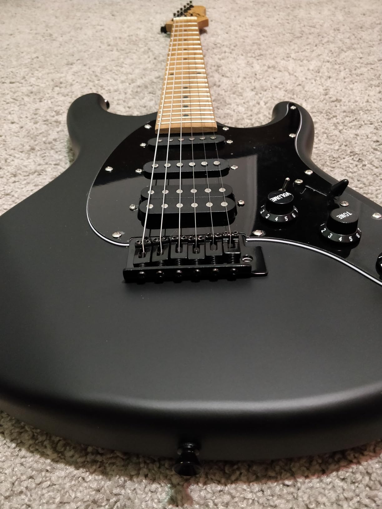 Grote Electric Solid Body Guitar Modern-GST For Beginners (Coma Red) customer photo 1