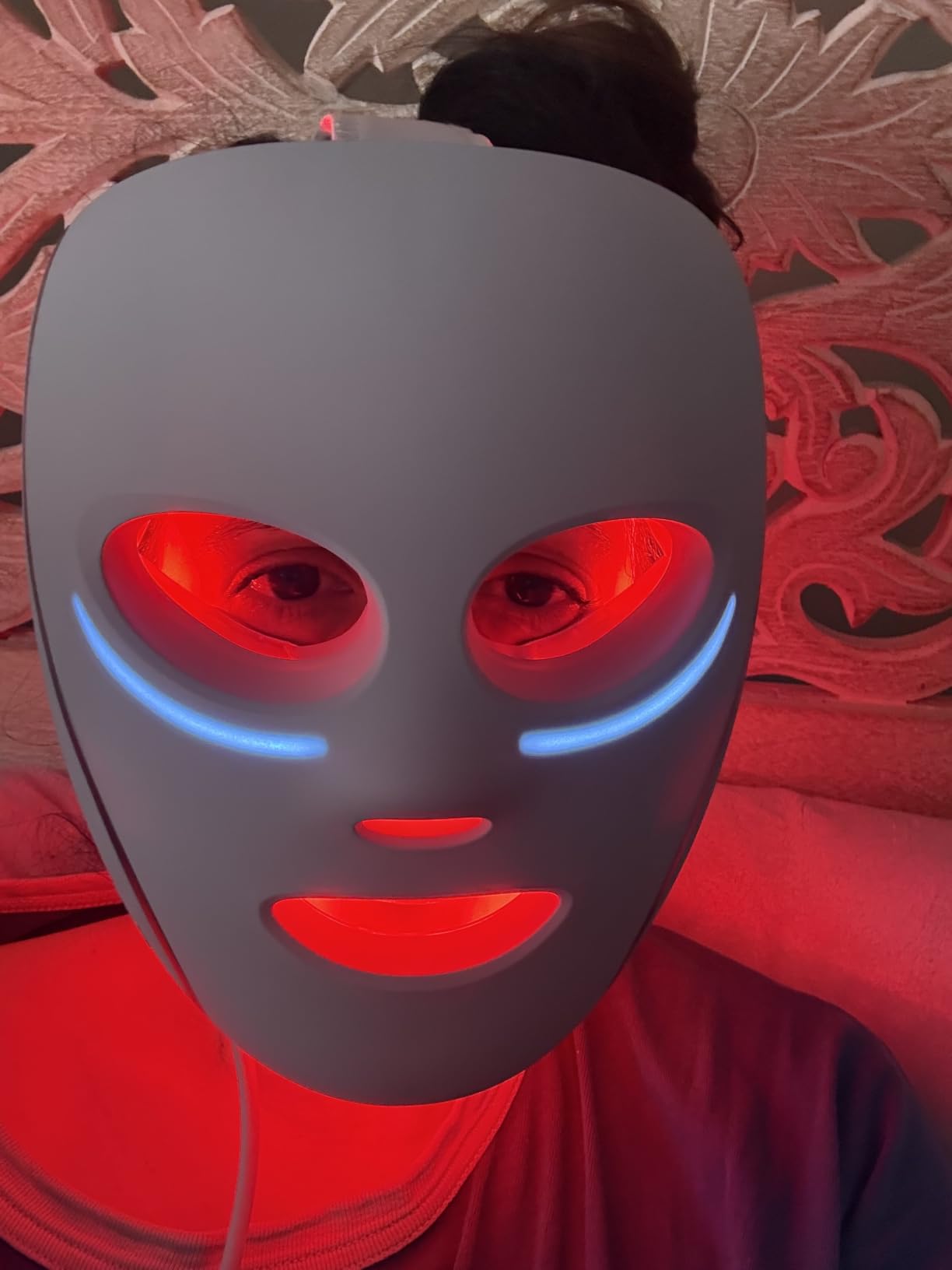 Shark CryoGlow LED Face Mask in Blue Frost, FW312 | #1 Skincare Facial Device in the US, Combining High-Energy LEDs, Deep Infrared & Under-Eye Cooling customer photo 1