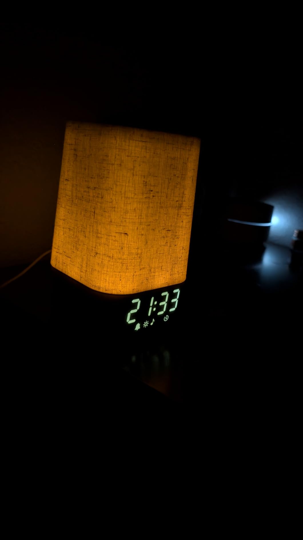 10-60 Mins Simulated Sunrise Alarm Clock with White Noise Machine customer photo 2