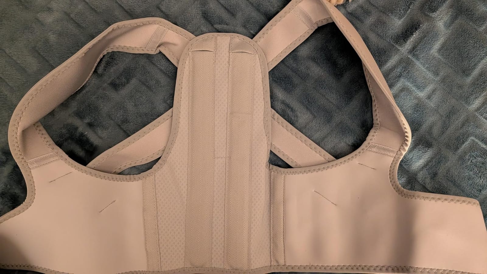 Fit Geno Posture Corrector for Women Lite, Upper Back Brace for Slouching | An Adjustable, Lightweight Design Supports Your Neck, Shoulders, and Upper Back to Help You Sit and Stand Taller customer photo 2