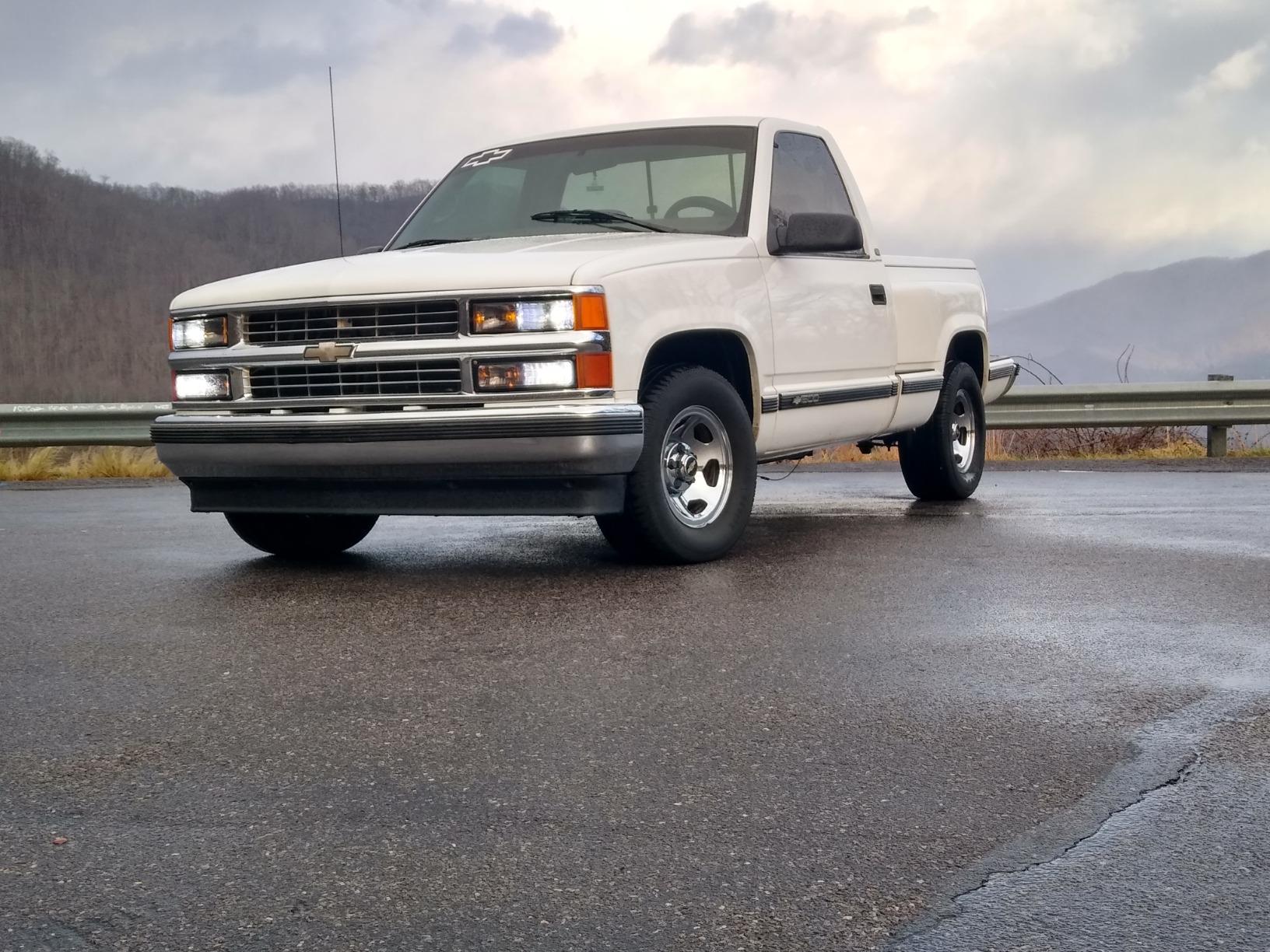 Adam's Essential Car Wash Kit (24-Item) - Auto Detailing Car Care Cleaning Kit with Foam Gun & Bucket customer photo 2