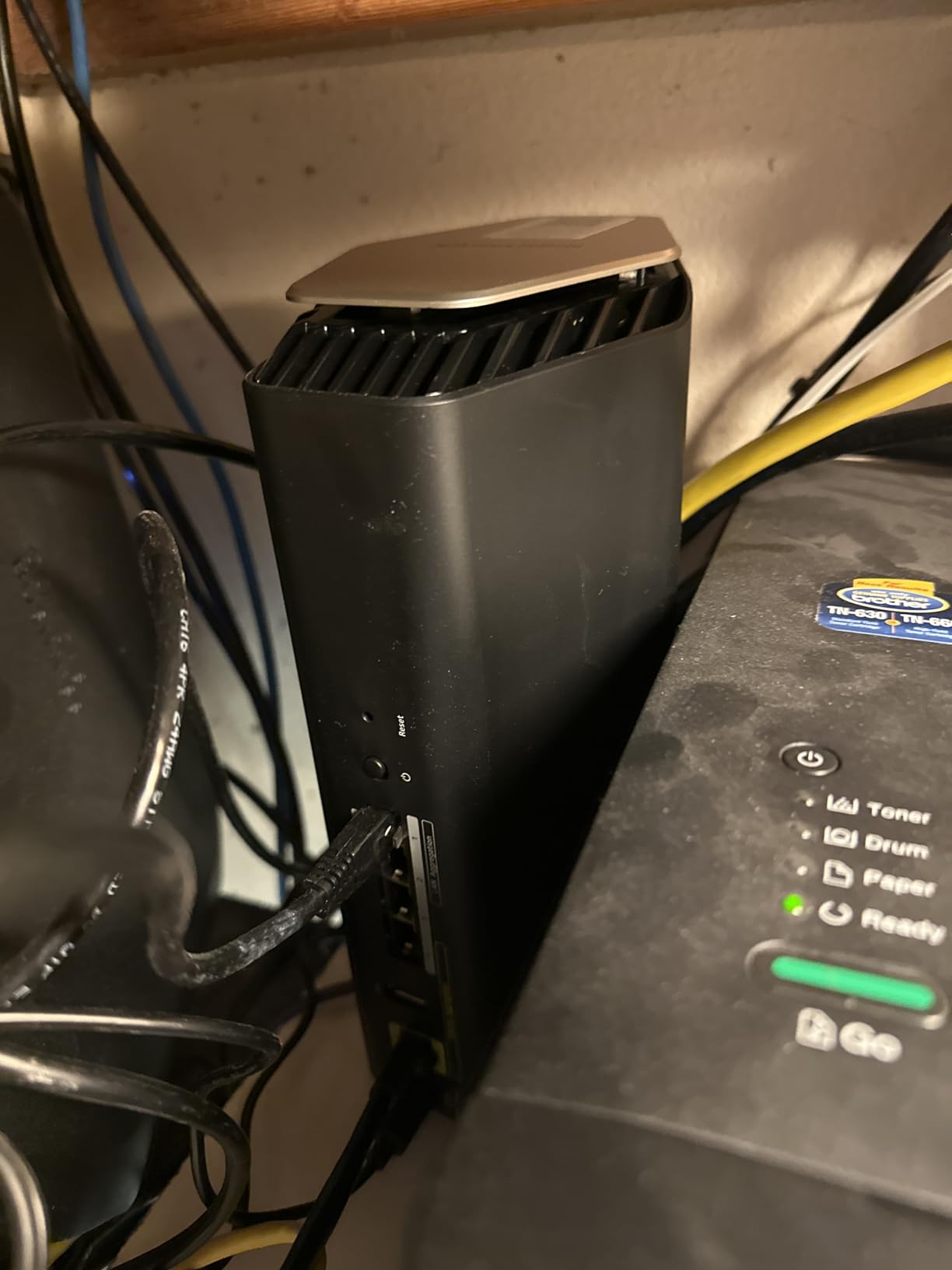 NETGEAR Nighthawk WiFi 7 Router (BE17000) - Router Only, 17 Gbps Wireless Speed, 10 Gig Internet Port, Tri-Band for Gaming, Covers 3,300 sq. ft., 150 Devices, VPN - Free Expert Help customer photo 1
