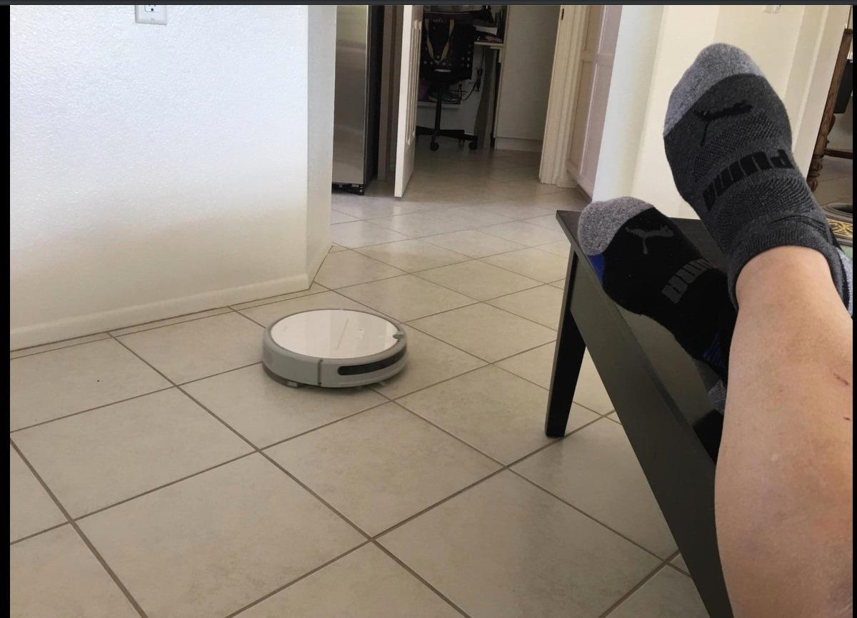 roborock Q10 S5+ Robot Vacuum and Mop, 10,000Pa Suction | Upgraded from Q8 max+, 70-Day Self-Emptying, Obstacle Avoidance, Sonic Mopping, Dual Anti-Tangle Design, Auto Mop Lift, White customer photo 2