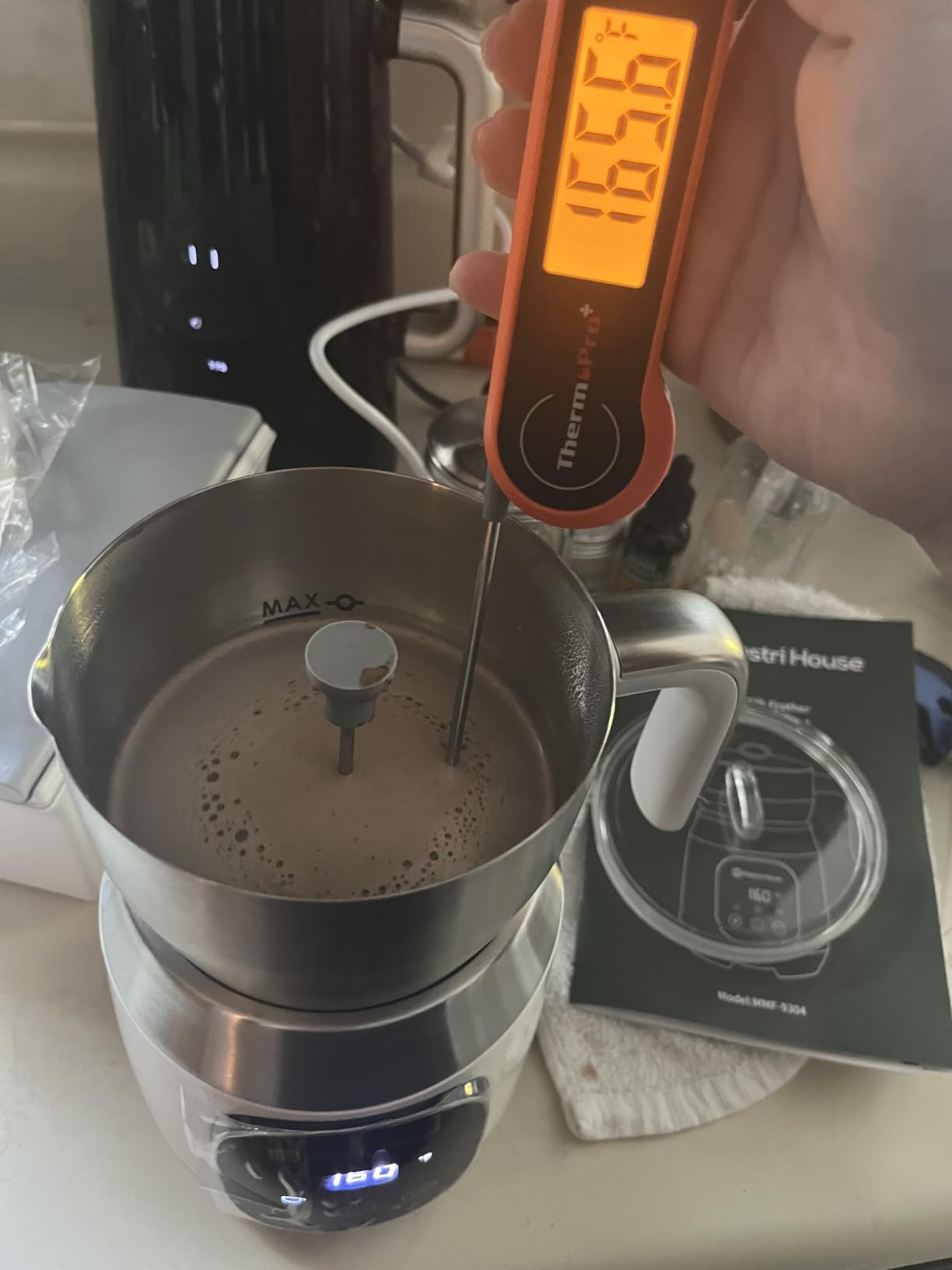 Maestri House DualFro 600 Milk Frother and Steamer 21oz/600mL | Variable Temp 4 Settings & 3 Froth Levels, Memory Function for Latte Cappuccino Hot Chocolate, Dishwasher Safe, Brush Included customer photo 2