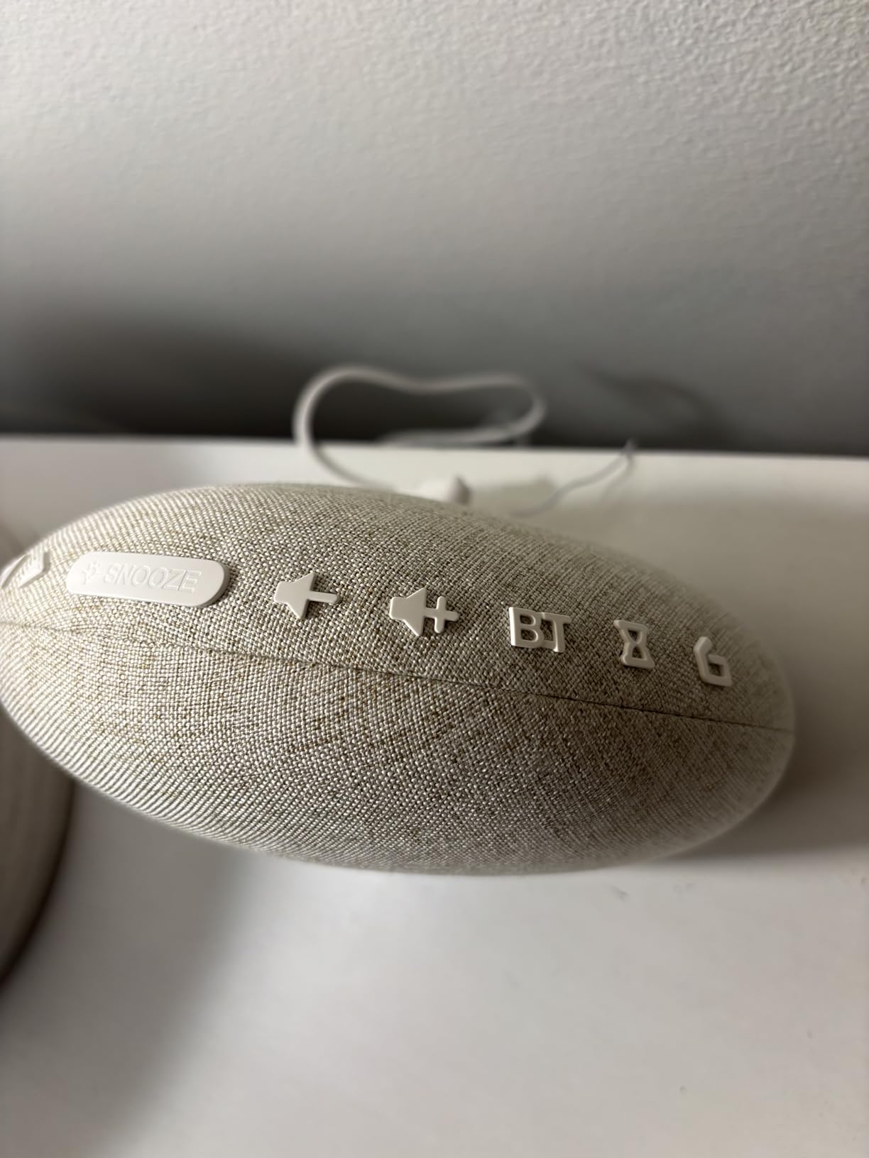 HOUSBAY Sunrise Alarm Clock with Bluetooth Speaker & Radio customer photo 2