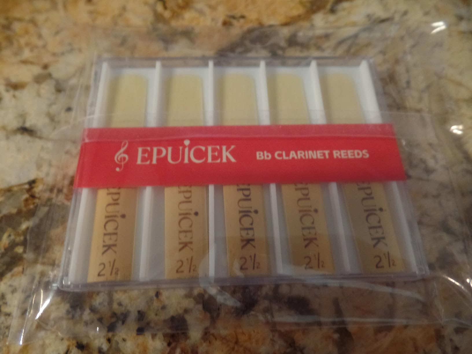 Bb Clarinet Reeds 2.5 Beginner, American Cut, 10 Pack Medium customer photo 2