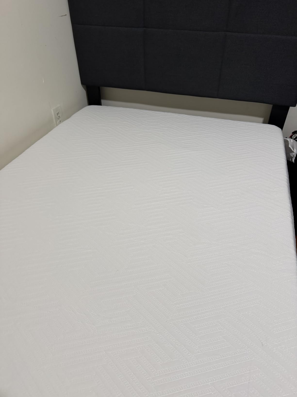 Novilla Bliss Mattress King Size, 14 Inch Gel King Memory Foam Mattress | Cooling Comfort & Pressure Relieving, Target Zoned Support for Back Pain Relief, CertiPUR US Certified Foams customer photo 2