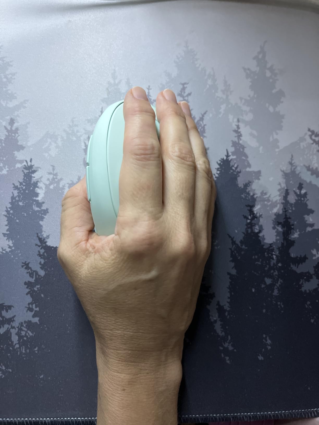 TECKNET Ergonomic Mouse, Bluetooth Wireless Vertical Mouse, Rechargeable customer photo 2