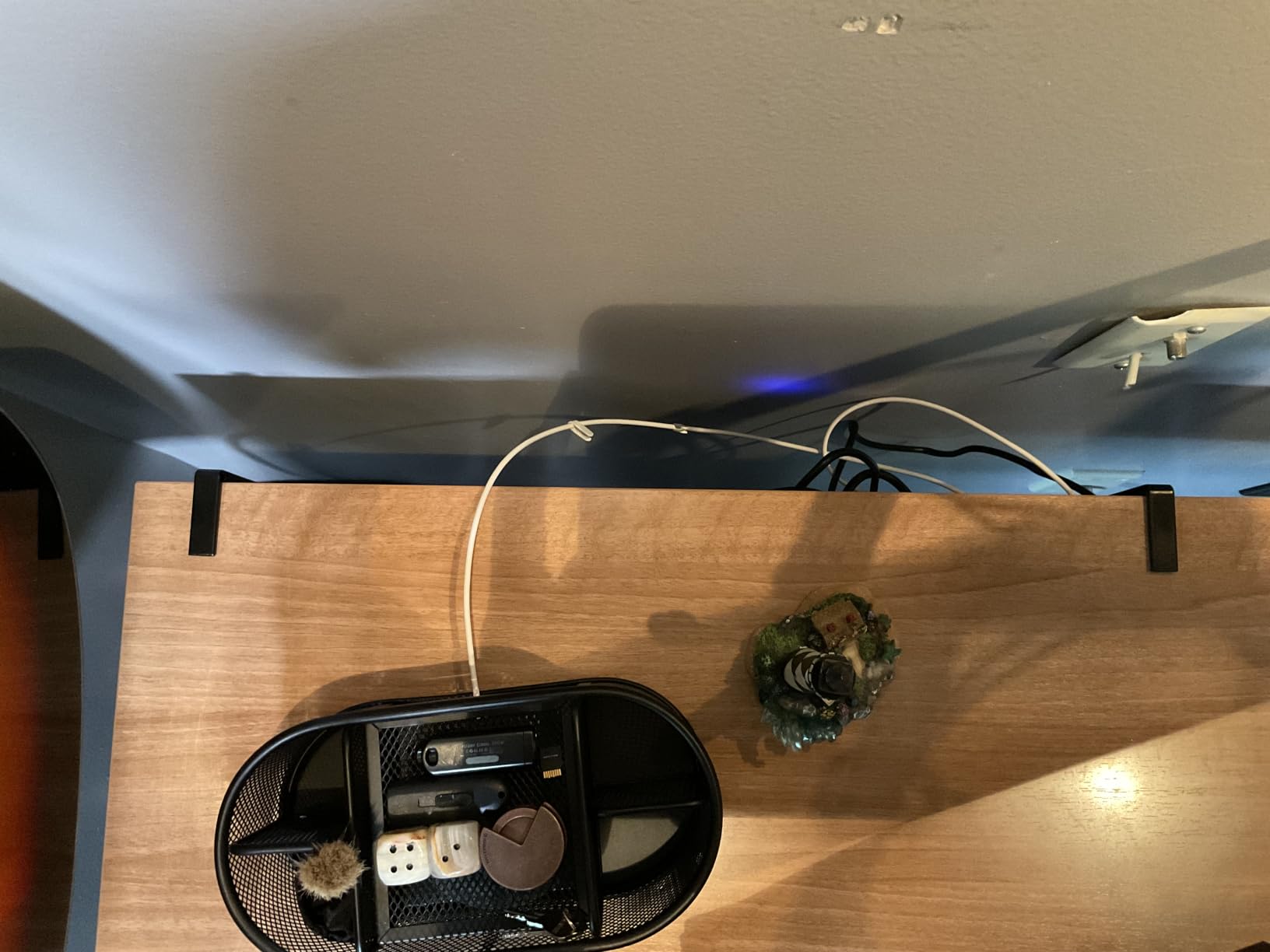 Cable Management, 25'' Cable Management Under Desk No Drill, Metal Cord Organizer with Clamp for Standing Desk, Cable Organizer for Home Office, Black customer photo 2