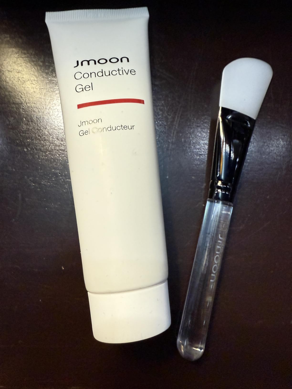 JMOON by Ulike Microcurrent Facial Device, Red Light Therapy for Face, Medical-Grade Anti-Aging Machine, 4 Modes & 5 Energy Levels for Face Lift, Better for Smile Lines, Eyes, Forehead, (Brush Set) customer photo 2