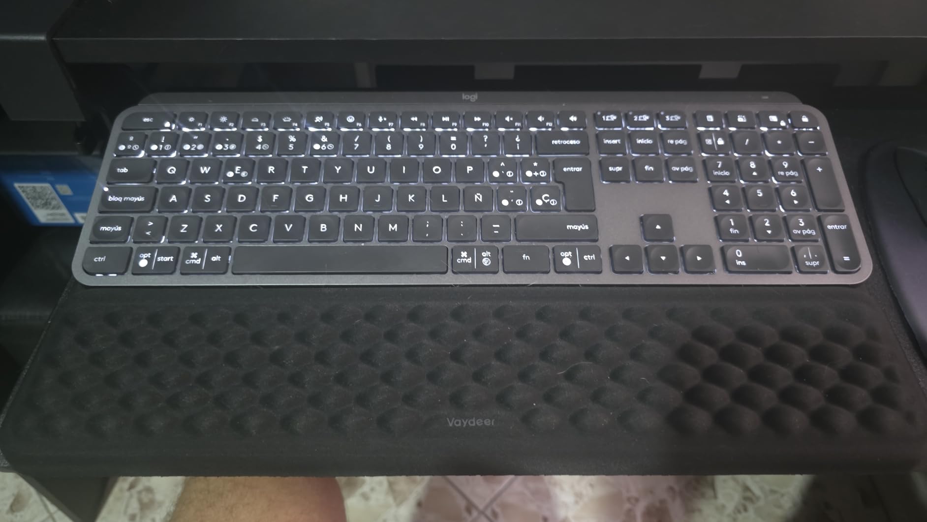 Vaydeer Wrist Rest with Keyboard Stand, Computer Wrist Support Pad, Ergonomic Keyboard Riser Holder Lifter Tray with Wrist Pad, Soft Memory Foam Desk Cushion, Palm Hand Typing for Office Home School customer photo 2