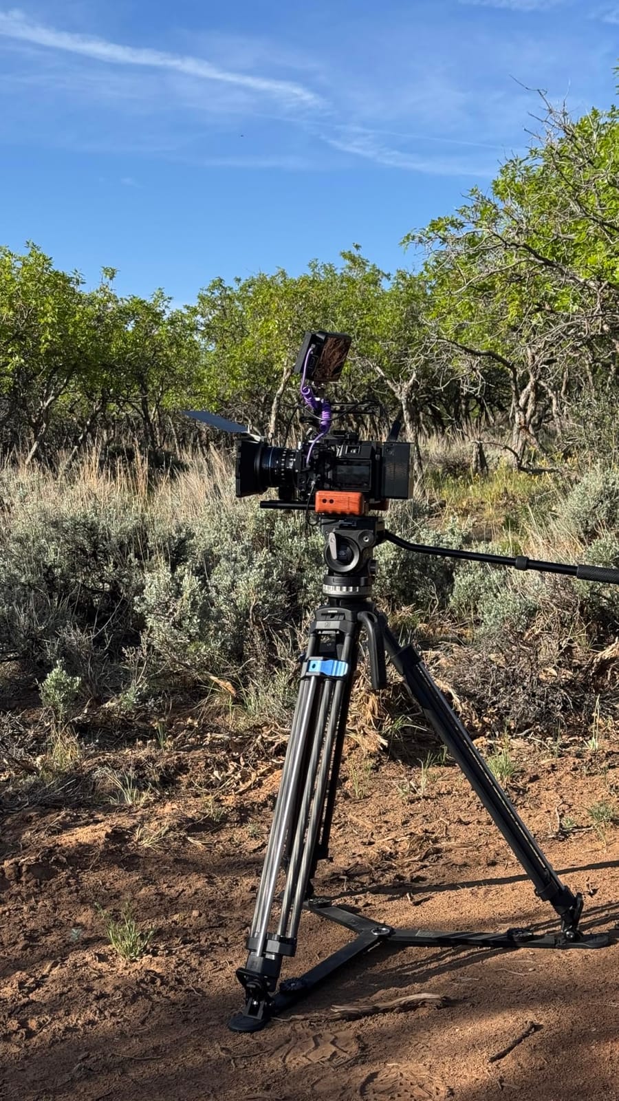 SIRUI AVT-12 Carbon Fiber Video Tripod, Fluid Head, Quick Release System | 73