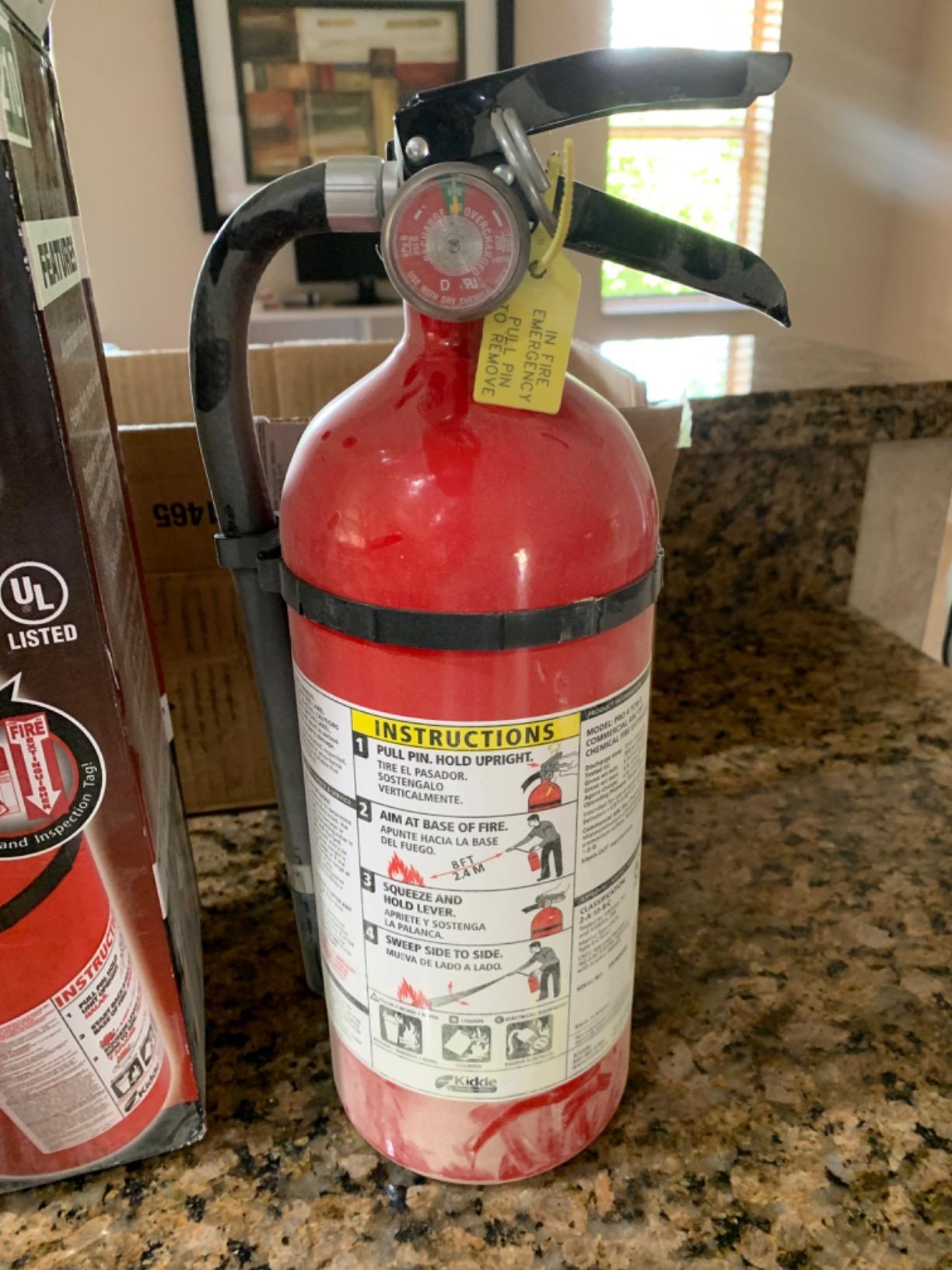 Kidde Pro 460 Commercial Fire Extinguisher, 4A:60-B:C, PRO-10MP-1 | High Capacity, Rechargeable & Reusable, For Large Common, Flammable Liquid, & Electrical Fires, 10 lb. Dry Chemical customer photo 2
