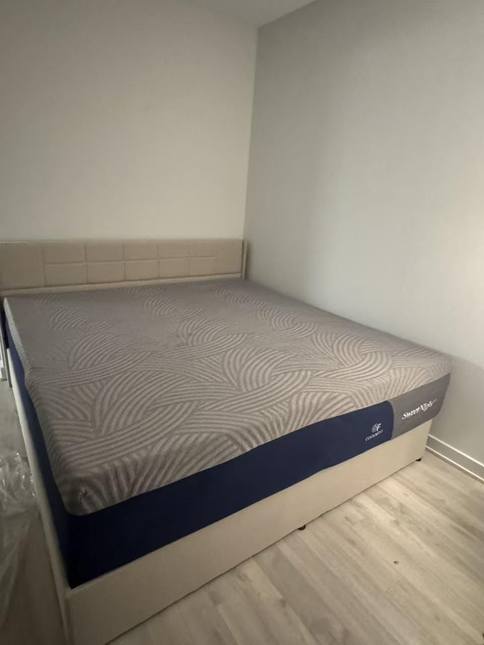 Sweetnight CoolNest 14 Inch King Size Mattress,Cooling Memory Foam Mattress | Cool Night Sleep, 5-Zone Ergo Support for Pressure Relief, Enhanced Breathability, Medium Feel, CertiPUR-US Certified customer photo 1
