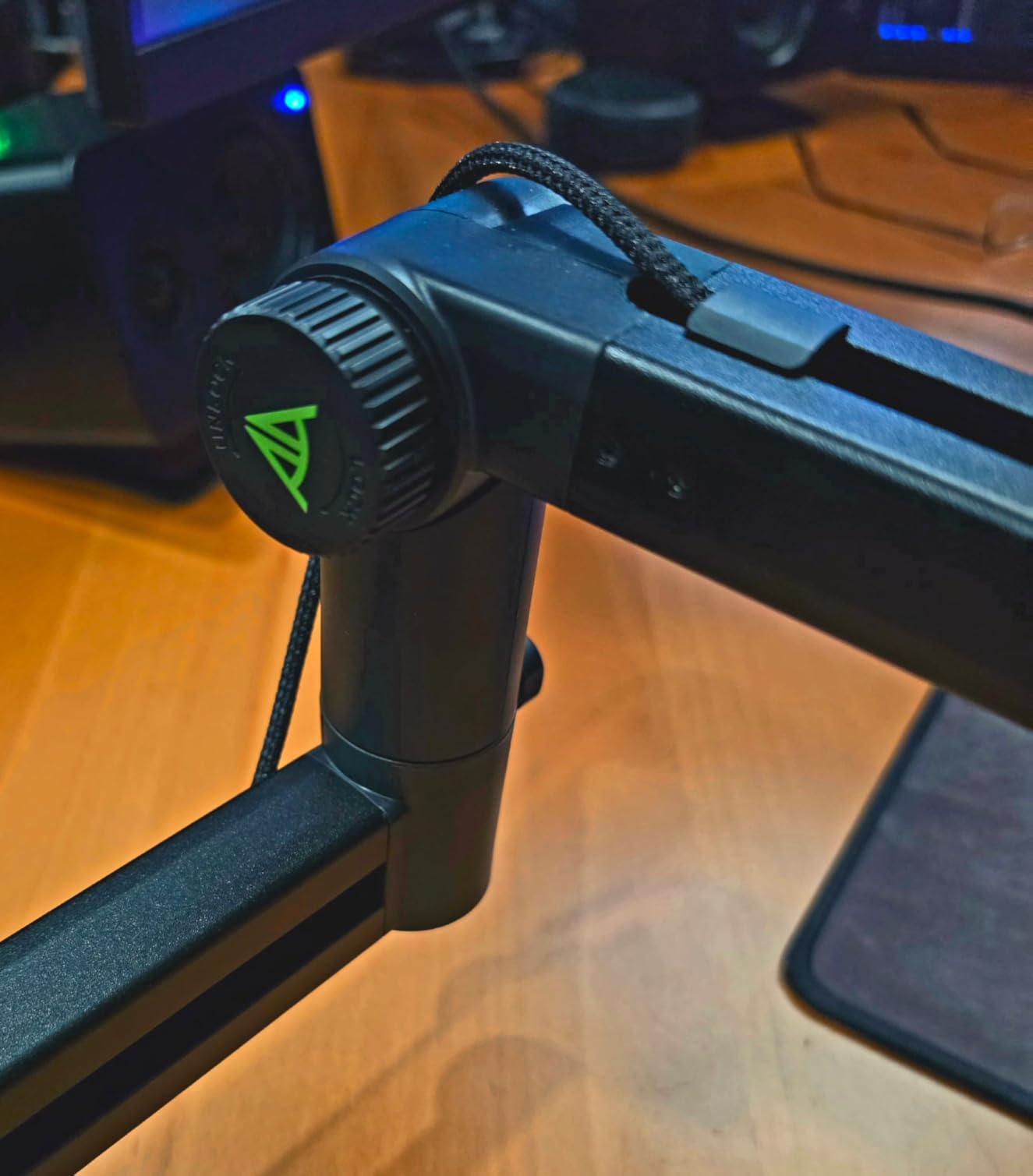 AA AUDIO ACCESSORY Mic Arm Desk Mount (Design for Heavy Mic) 6.6lbs Load Capacity customer photo 2