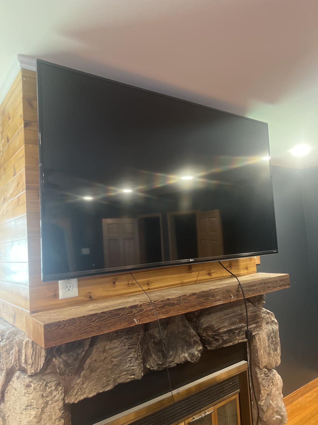 monTEK Heavy Duty Full Motion TV Wall Mount for 60-120 Inch Extra Large TVs | Holds 265 lb, 4X load tested; 27.7 in extension, +/-60 deg swivel and tilt; max VESA 900x600, fits 12-24 in wood studs customer photo 1