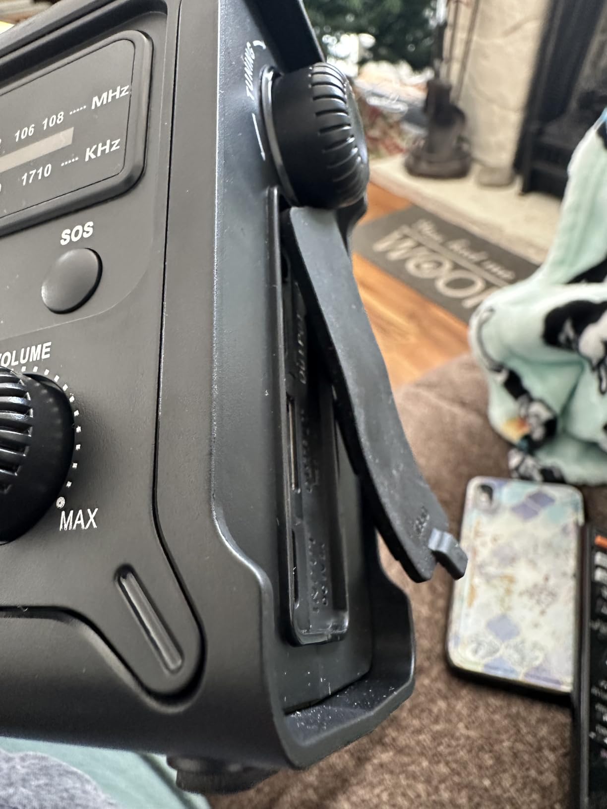 Emergency Weather Radio with Large Solar Panel, Real 12000mAh Battery | Efficient Hand Crank, AM/FM/NOAA Bands, LED Flashlight, Reading Lamp, SOS Alarm & Phone Charger for Camping & Emergencies customer photo 1