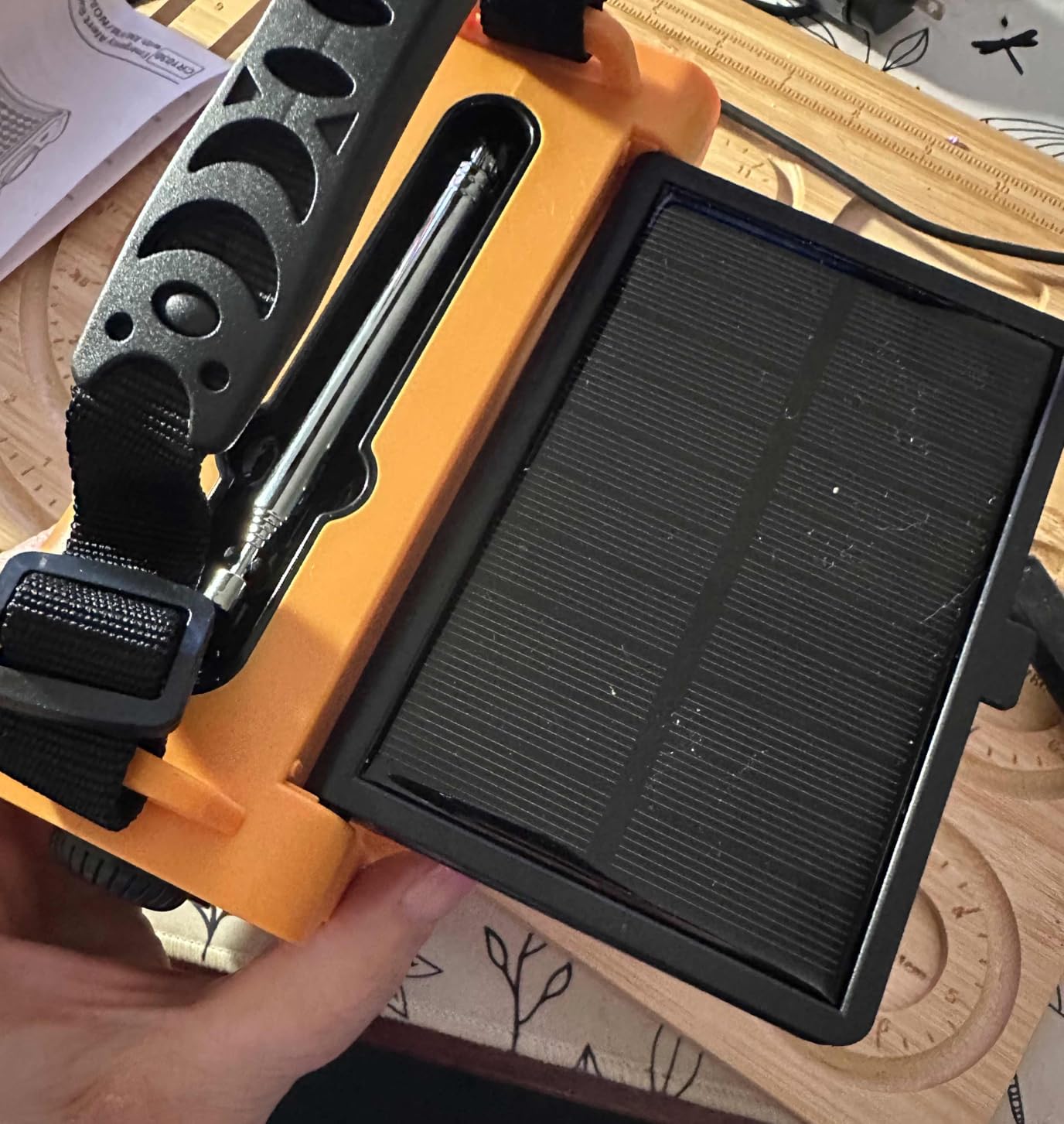 Emergency Weather Radio with Large Solar Panel, Real 12000mAh Battery | Efficient Hand Crank, AM/FM/NOAA Bands, LED Flashlight, Reading Lamp, SOS Alarm & Phone Charger for Camping & Emergencies customer photo 2