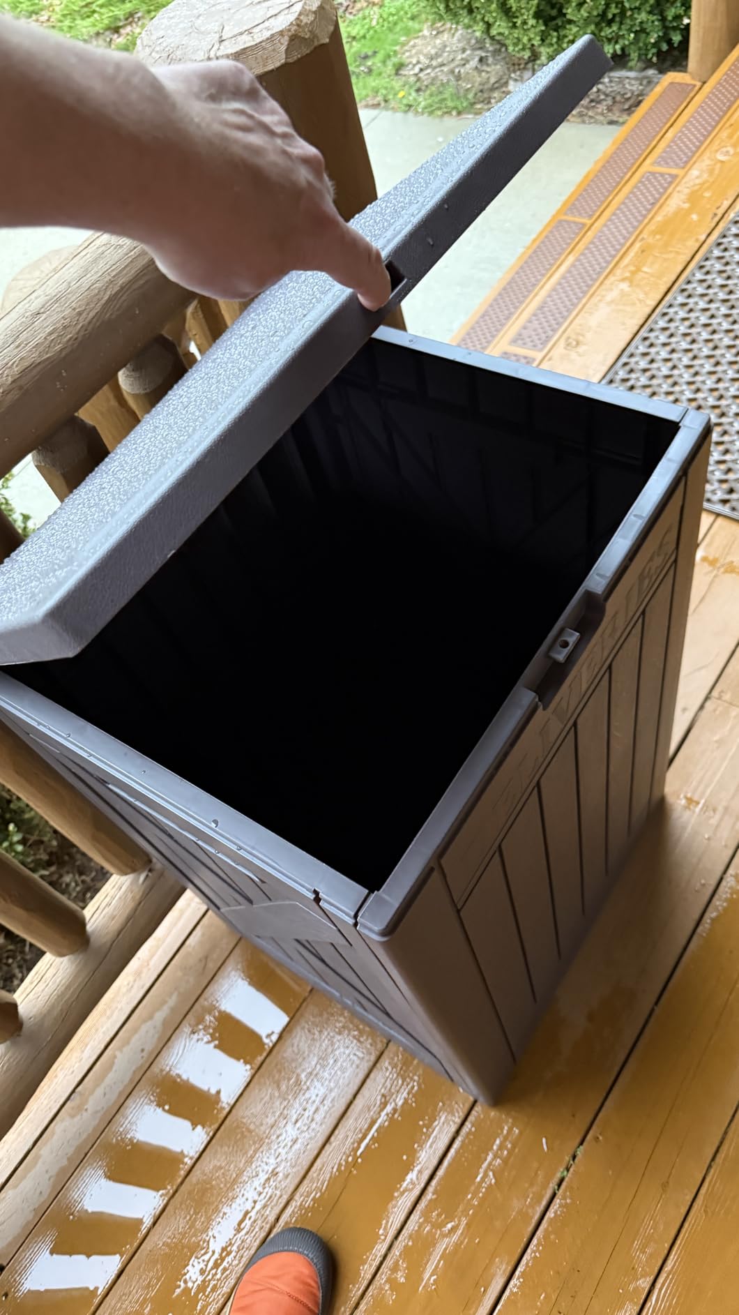 Greesum 52 Gallon Large Outdoor Package Delivery Box, Black customer photo 1