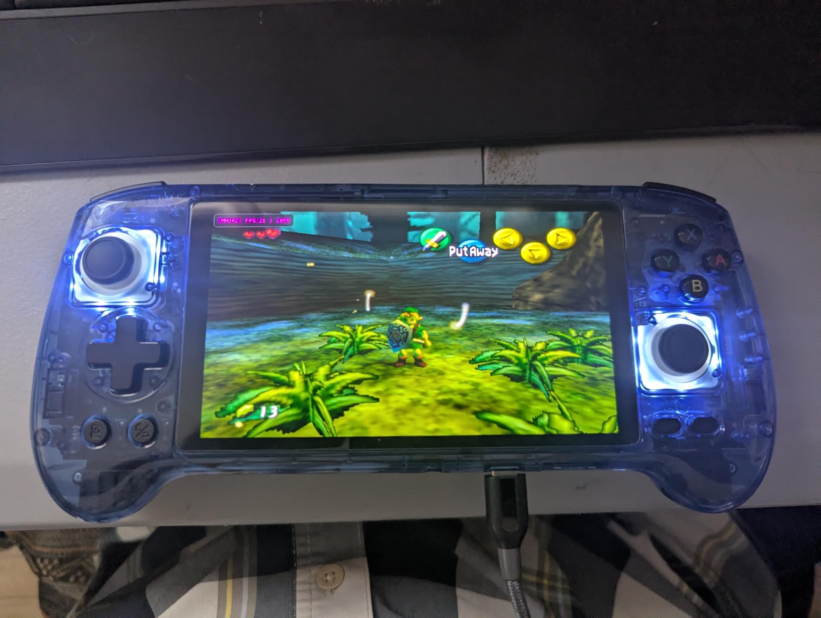 Anbernic RG557 Retro Handheld Game Console, 5.48 Inch AMOLED Screen Handheld Emulator Android 14 System Dimensity 8300 Processor Support WiFi 6E Bluetooth 5.3 (White) customer photo 1