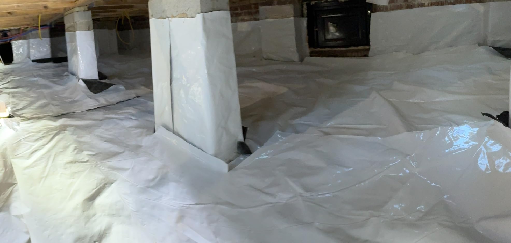 ALORAIR 10 mil Crawl Space Vapor Barrier 10' x 100' Plastic Sheeting | Heavy-Duty Black/White Panda Film customer photo 1