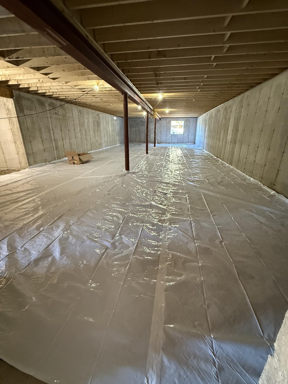 ALORAIR 10 mil Crawl Space Vapor Barrier 10' x 100' Plastic Sheeting | Heavy-Duty Black/White Panda Film customer photo 2