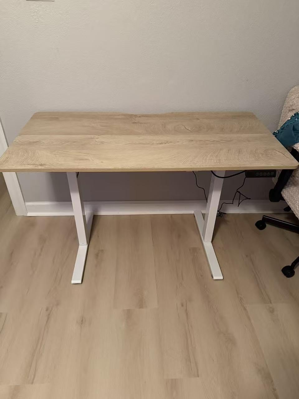 FEZIBO Standing Desk 48 x 24 Inch Electric Height Adjustable, Maple | Sit and Stand Up Adjustable Desk, Home Office Computer Desk with 3 Customizable Memory Presets customer photo 1