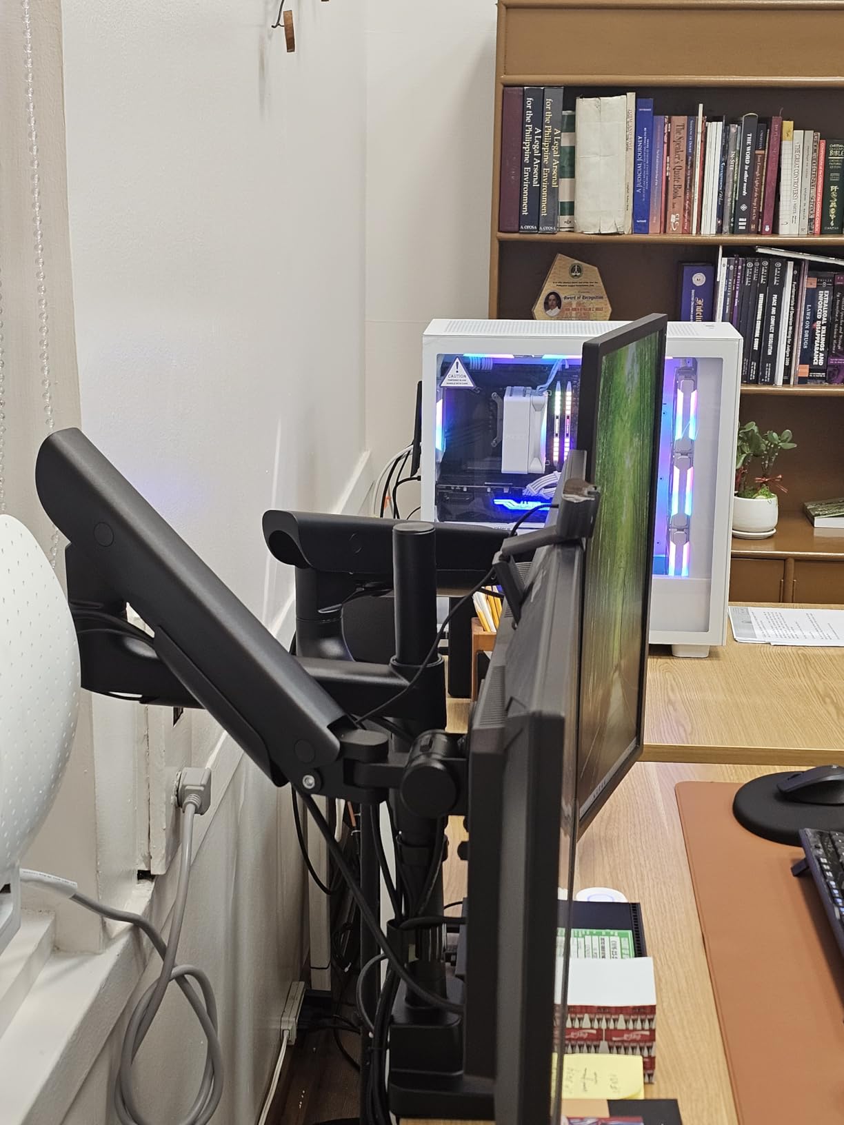 monTEK Dual Ultrawide Monitor Arm for 17-57 Inch Screens, USB-A/C Ports, Pneumatic Lift, Quick-Release VESA 75/100 Plates, Clamp/Grommet Bases and Hidden Cable Routing customer photo 1