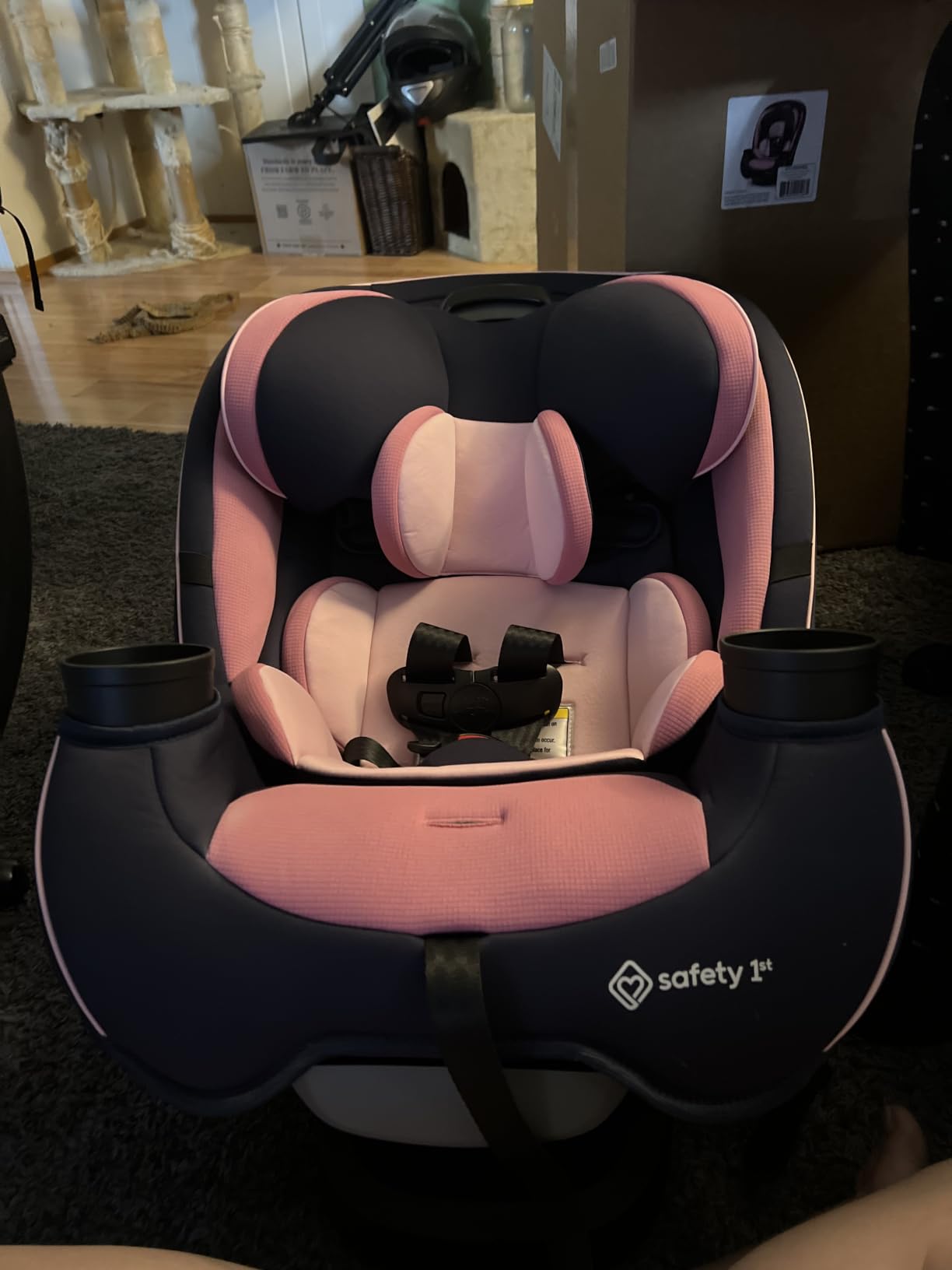 Safety 1st Grow and Go All-in-One Convertible Car Seat, Rear Facing 5-40 lbs, Forward Facing 30-65 lbs, High Back Booster 40-100 lbs, Black Phantom customer photo 1