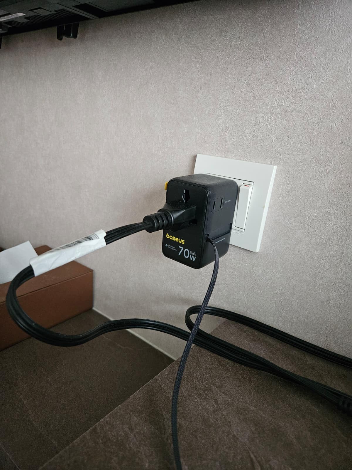 Baseus 70W Universal Travel Adapter, 6-in-1 International Plug Adapter with Retractable Cable, USB-C PD Fast Charging Worldwide Wall Charger for USA/EU/UK/AUS and Over 200 Countries - Enercore CG11 customer photo 1