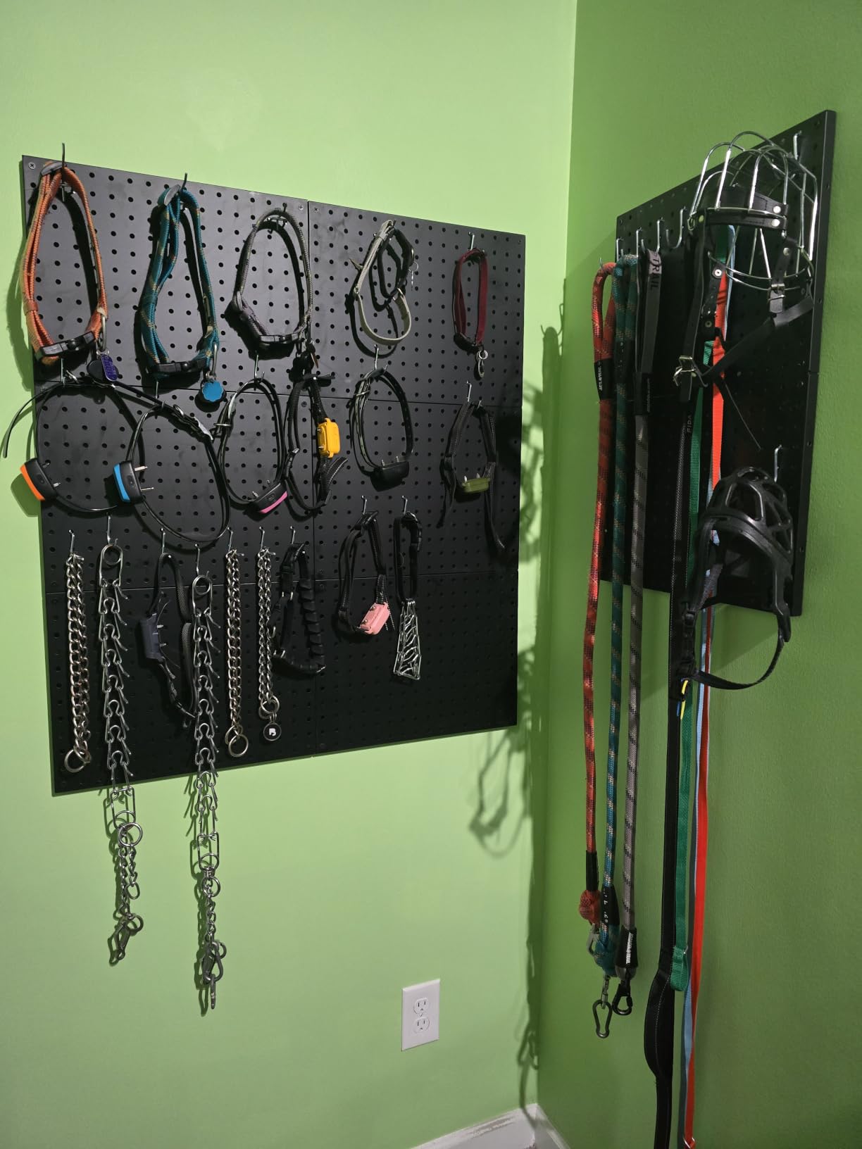 4 Pack Metal Pegboard Panels with 50 Hooks, Black Pegboard Wall Organizer, Pegboard Accessories, Heavy Duty Garage Tool Storage System for Workbench, Workshop, Office, Craft Room customer photo 2