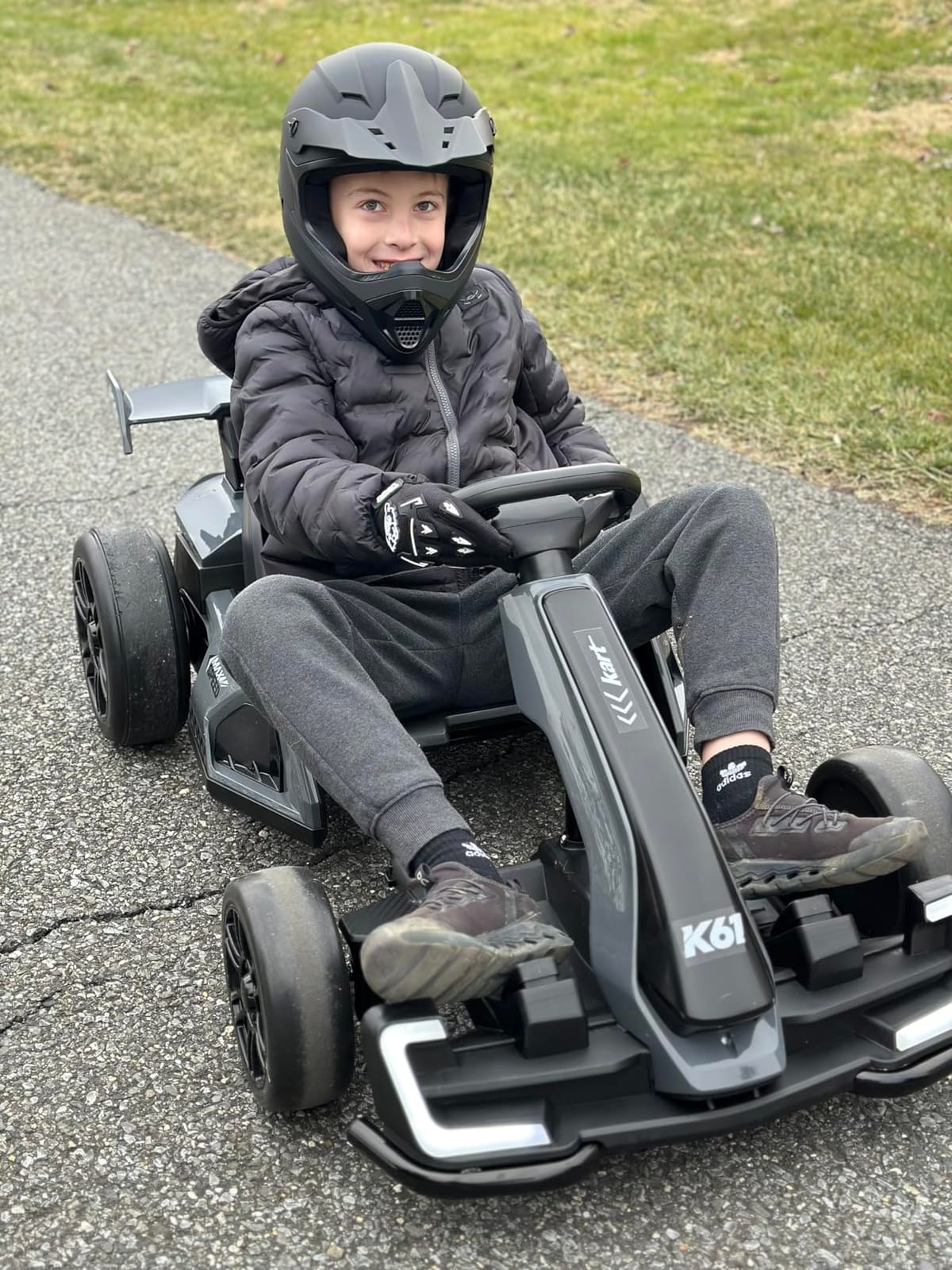 KerryYoo K61 Go Kart Electric Drift Kart with Length Adjustable Seat, 24V Outdoor Ride on Toy with 4 Speed Mode, Crazy Kart for Kids 6-12 Years Old, Fast 300W Motor, 8.5 MPH, Bluetooth - Red customer photo 1