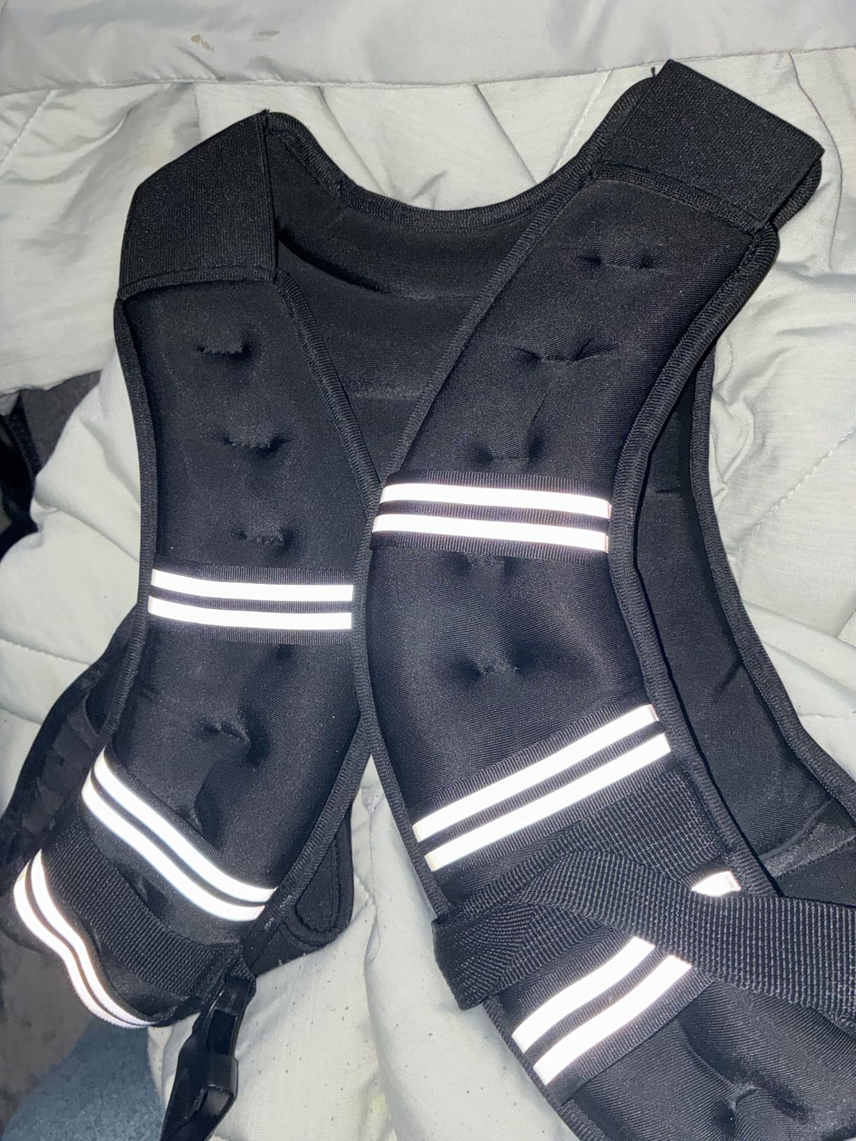 Zeerun Weighted Vest, 6lb/8lb/10lb/12lb/15lb/18lb/20lb/24lb/30lb for Men Women, Reflective Stripe Adjustable Buckle, Comfortable Durable Rucking Vest for Walking Running Strength Training customer photo 2