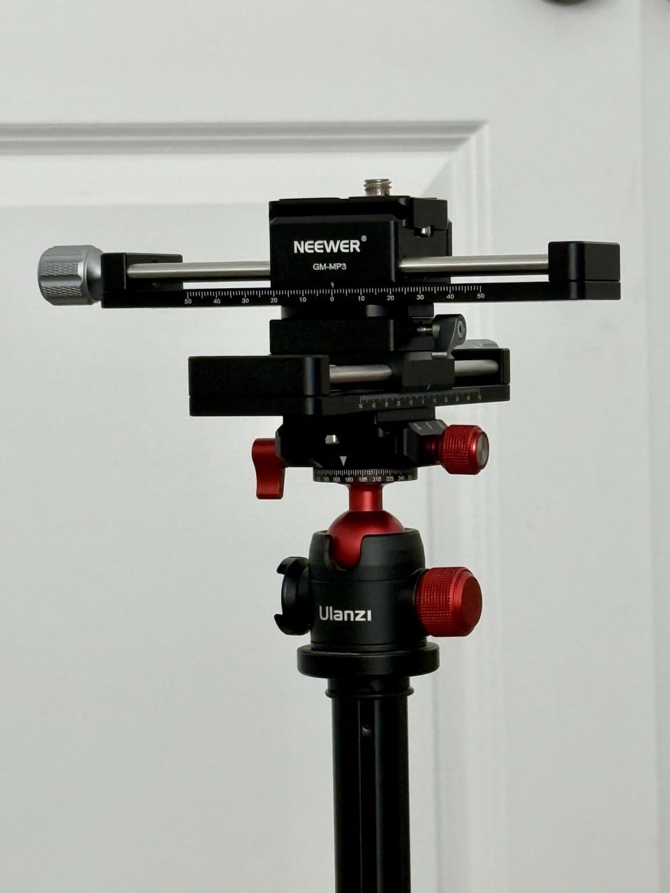 NEEWER Macro Rail Slider, 4 Axis 360° Rotating Aluminum Alloy Focusing Rail with Arca Type Quick Release Plate 1/4