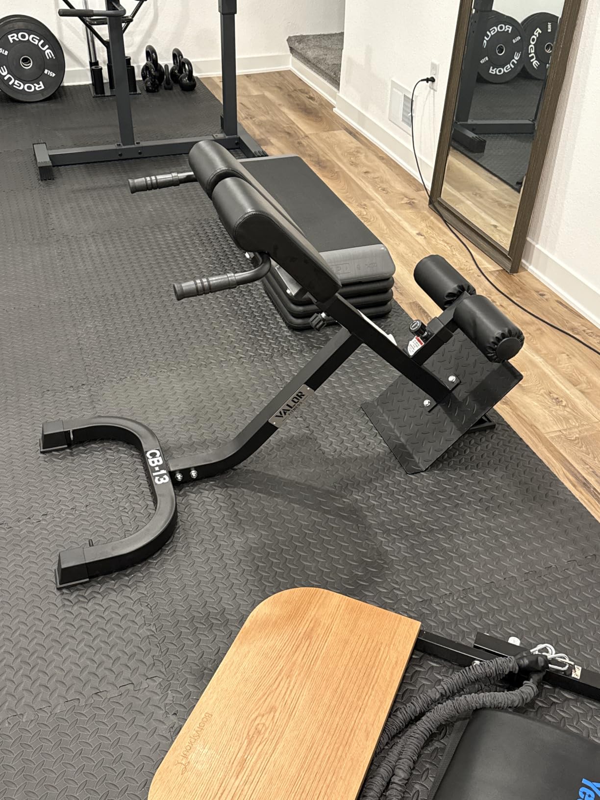 Valor Fitness Adjustable Roman Chair Hyperextension Bench with Resistance Band Pegs for Core, Hamstring, and Ab Workouts - Max 250 LB - Strength Training Equipment customer photo 1