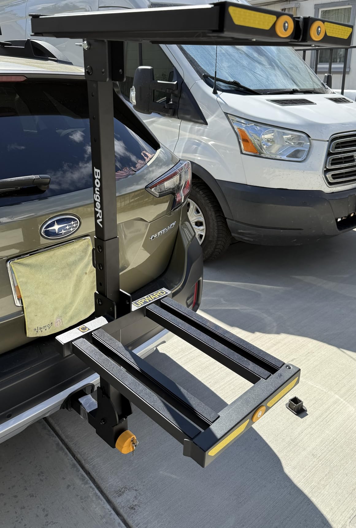 BougeRV Lockable Folding Hitch Ski Snowboard Racks Fits 2