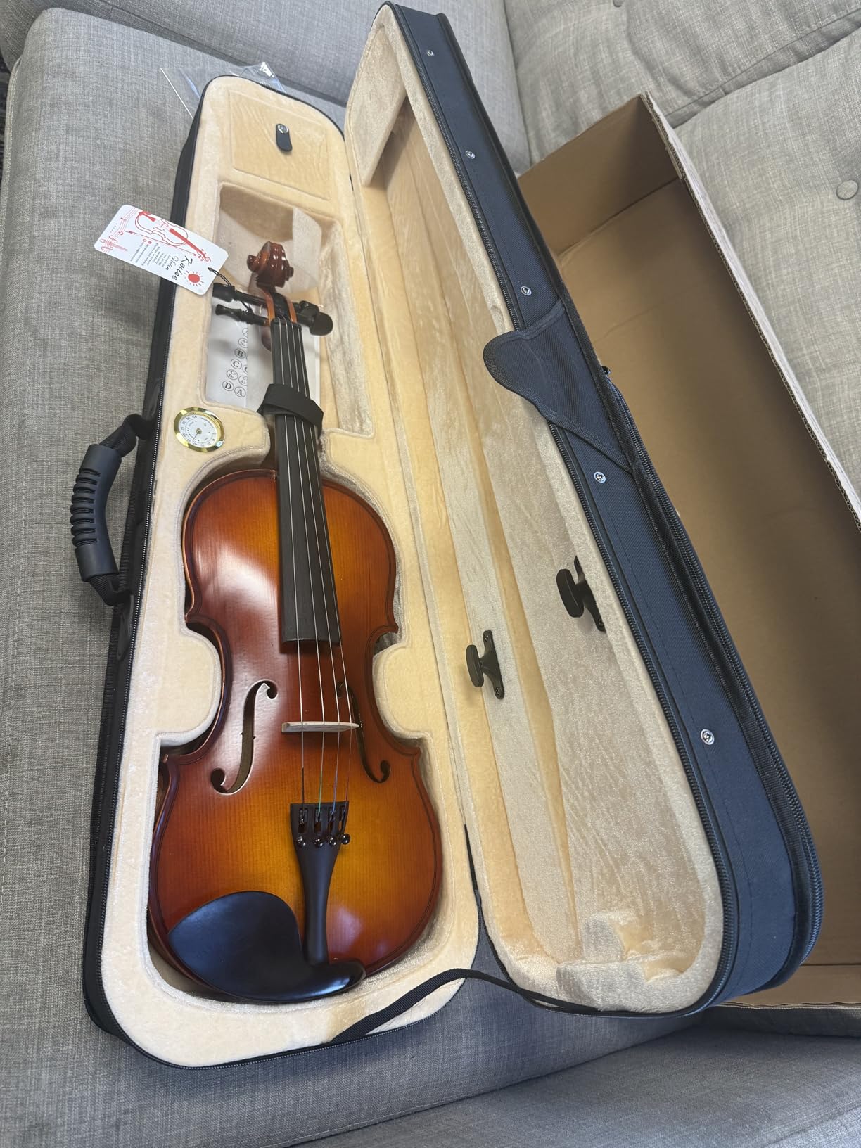 Kmise Violin 4/4 Full Size Starter Kit for Students Beginners Adults, Quality Ebony Acoustic Fiddle Set with Hard Case, Bow, Rosin, Extra Strings, Shoulder Rest, Guide & Chart customer photo 2