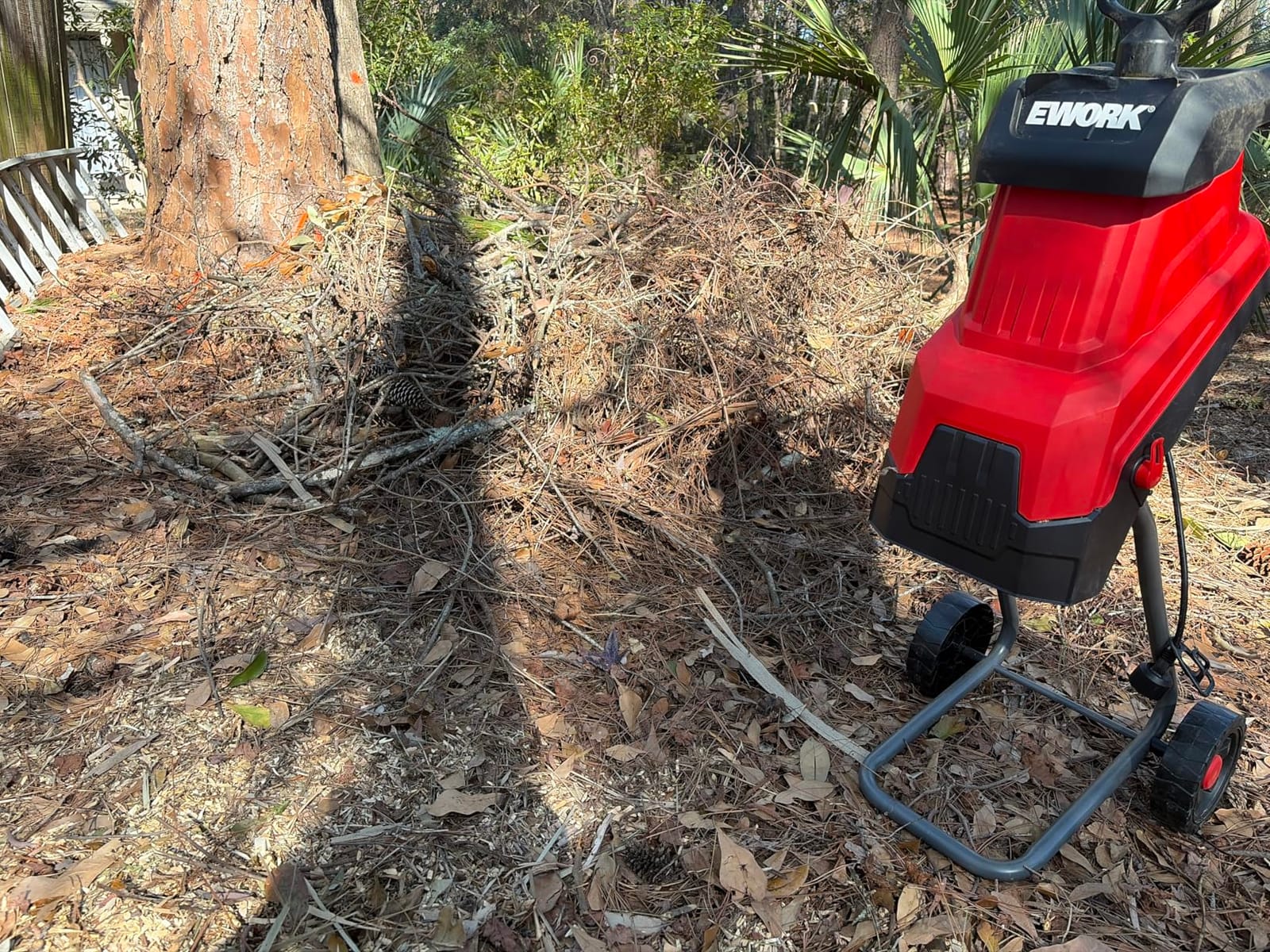 EWORK 15 Amp Electric Wood Chipper Shredder, Max 1.8