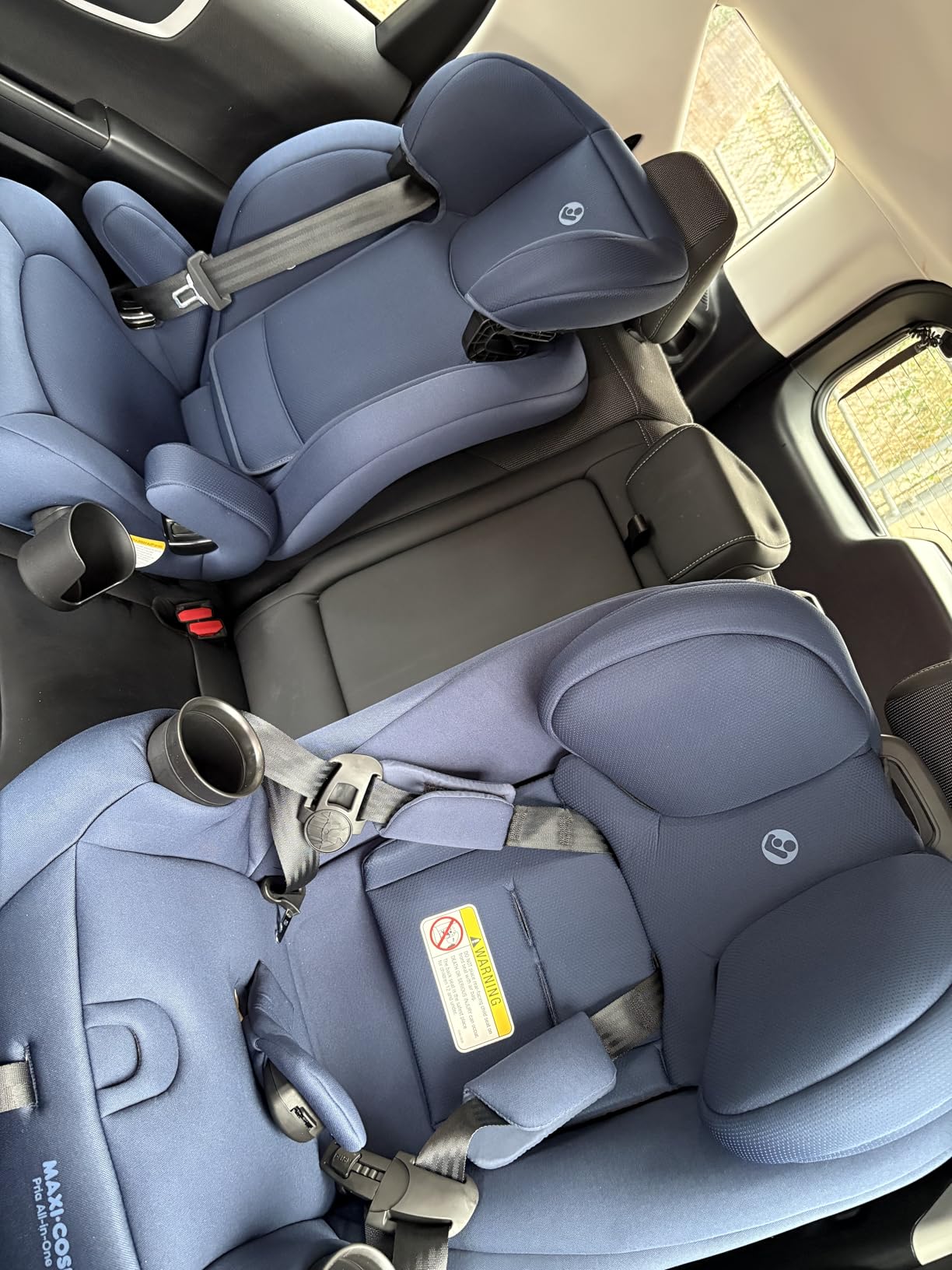 Maxi-Cosi Pria All-in-One Convertible Car Seat, Infant to Toddler Car Seat, Easy-Install Harness, Machine-Washable Cover, 5-100 lbs, SeaDrift customer photo 2
