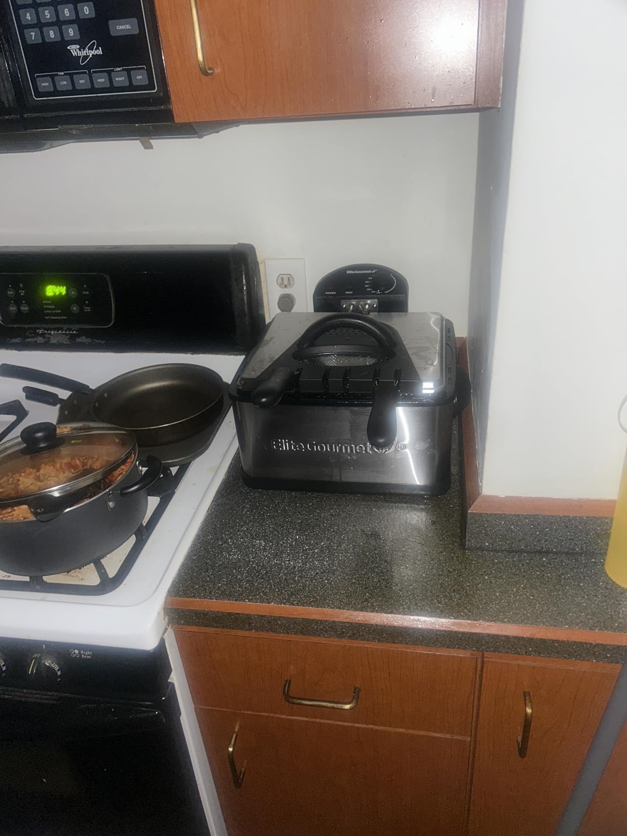 Elite Gourmet Deep Fryer, Dual 2-Qt Split Baskets, 4.5 Qt, Stainless Steel customer photo 1