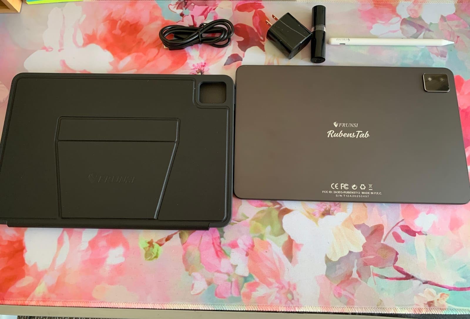 RubensTab T12 Standalone Drawing Tablet, 12 inch Tablet No Computer Needed | No Computer Needed, Octa-Core CPU, Pre-Installed Drawing Apps & Tutorials, More Bonus Items for Beginners, Artists, Students customer photo 1