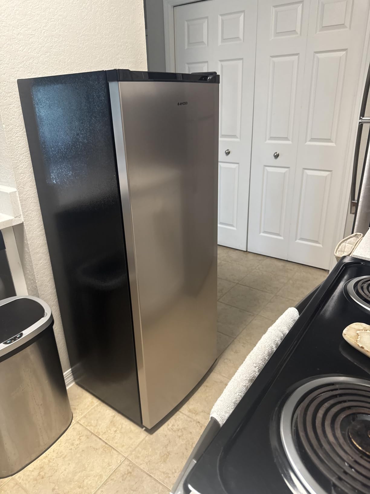 BANGSON 6.5 Cu.ft Upright Freezer for Apartment, Silver | Stand Up Freezer with Adjustable Thermostat, Large Capacity with 6 Freezer Storage Zones customer photo 2
