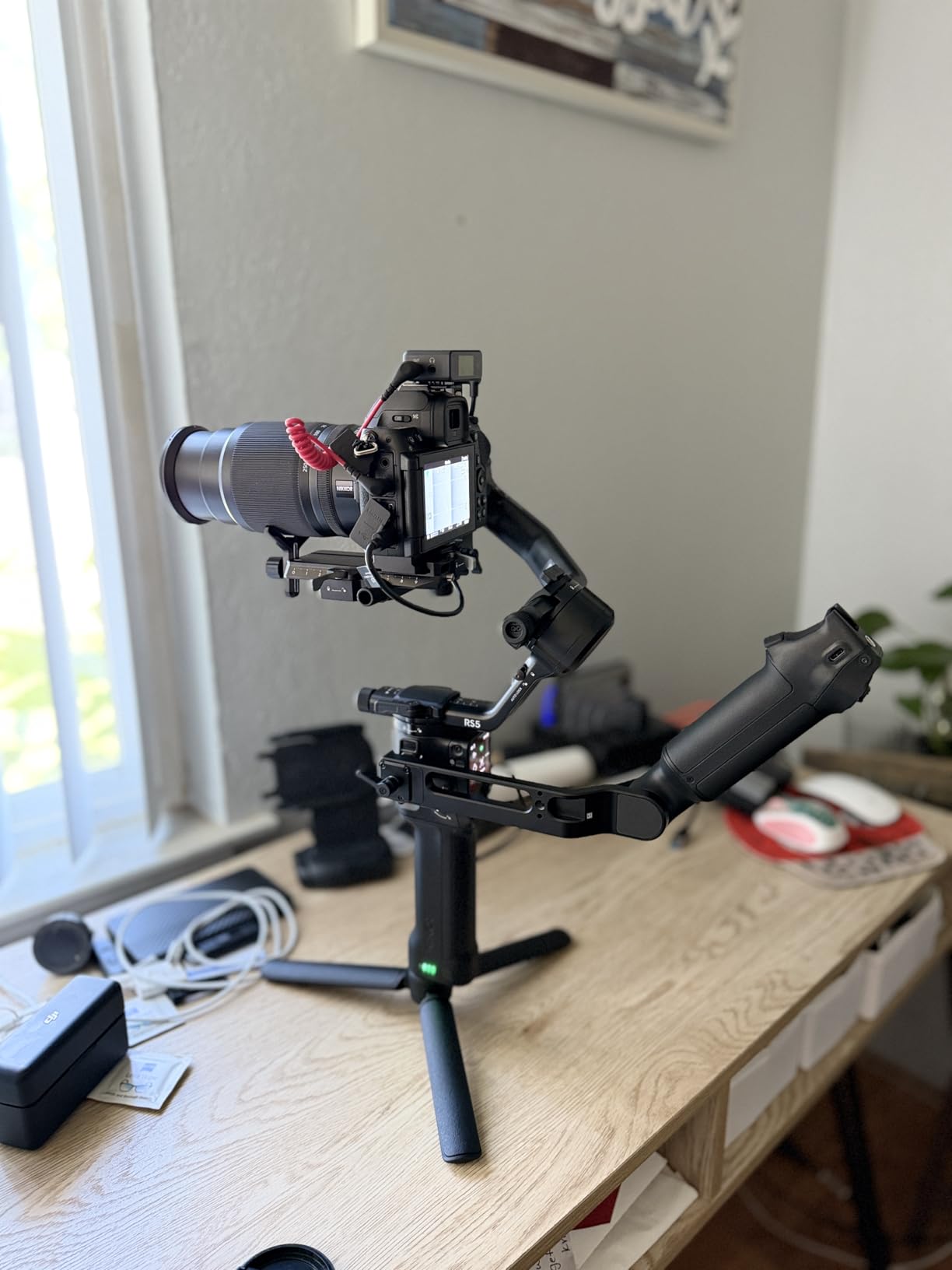 DJI RS 5 Combo, Gimbal Stabilizer for Camera, Canon/Sony/Nikon/Fujifilm | Enhanced Intelligent Tracking, Fine-Tuning Knobs, 2nd-Gen Automated Axis Locks, Quick-Open Tripod, Z-Axis Indicator customer photo 1
