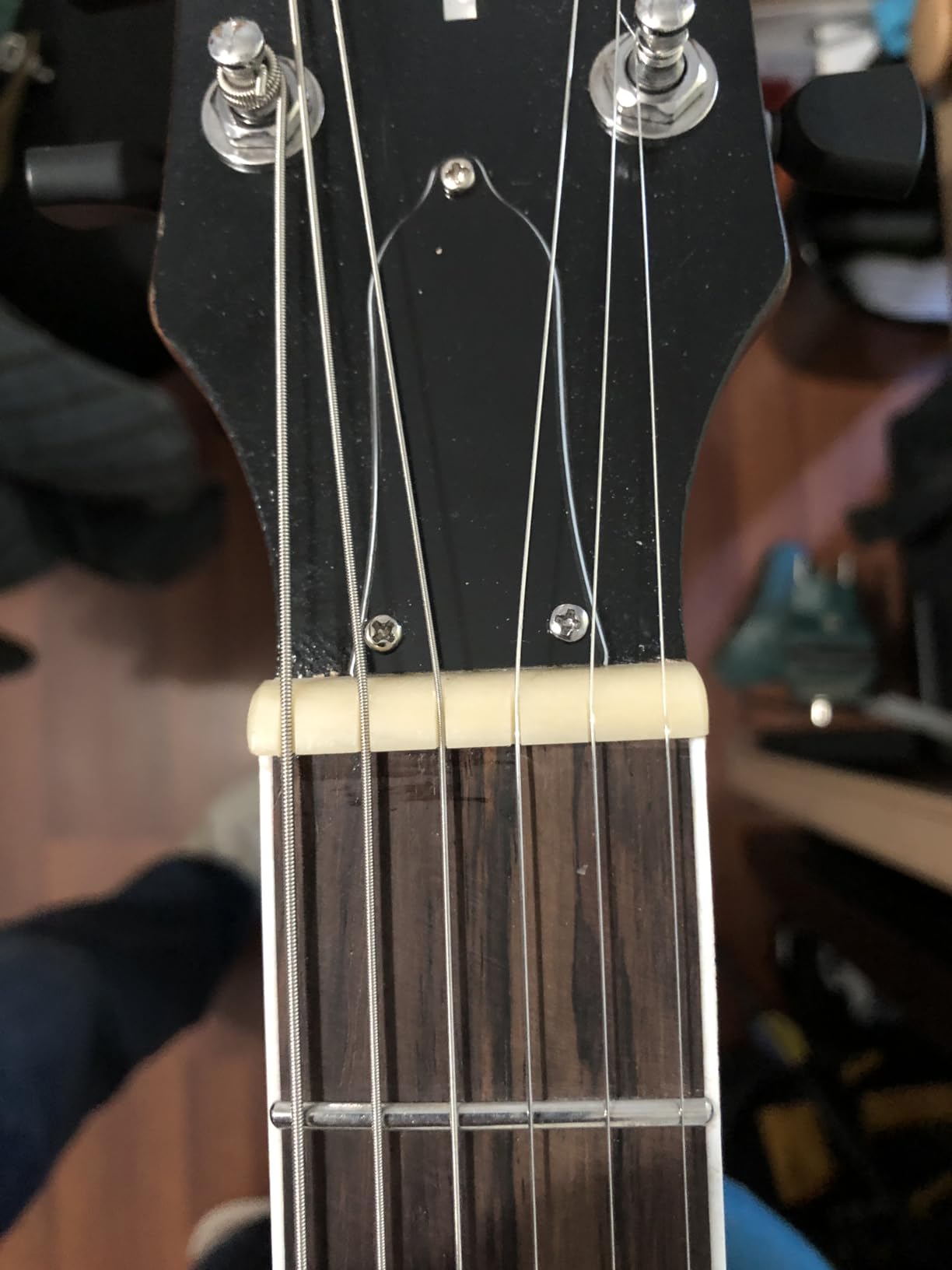 KGD Relic Electric Guitar,Solid Body Electric Guitar With Mahogany Body and Neck,Rosewood Fingerboard,Bone Nut,SG style 6-String Guitar,Professional/Electric Guitars for Adults customer photo 2