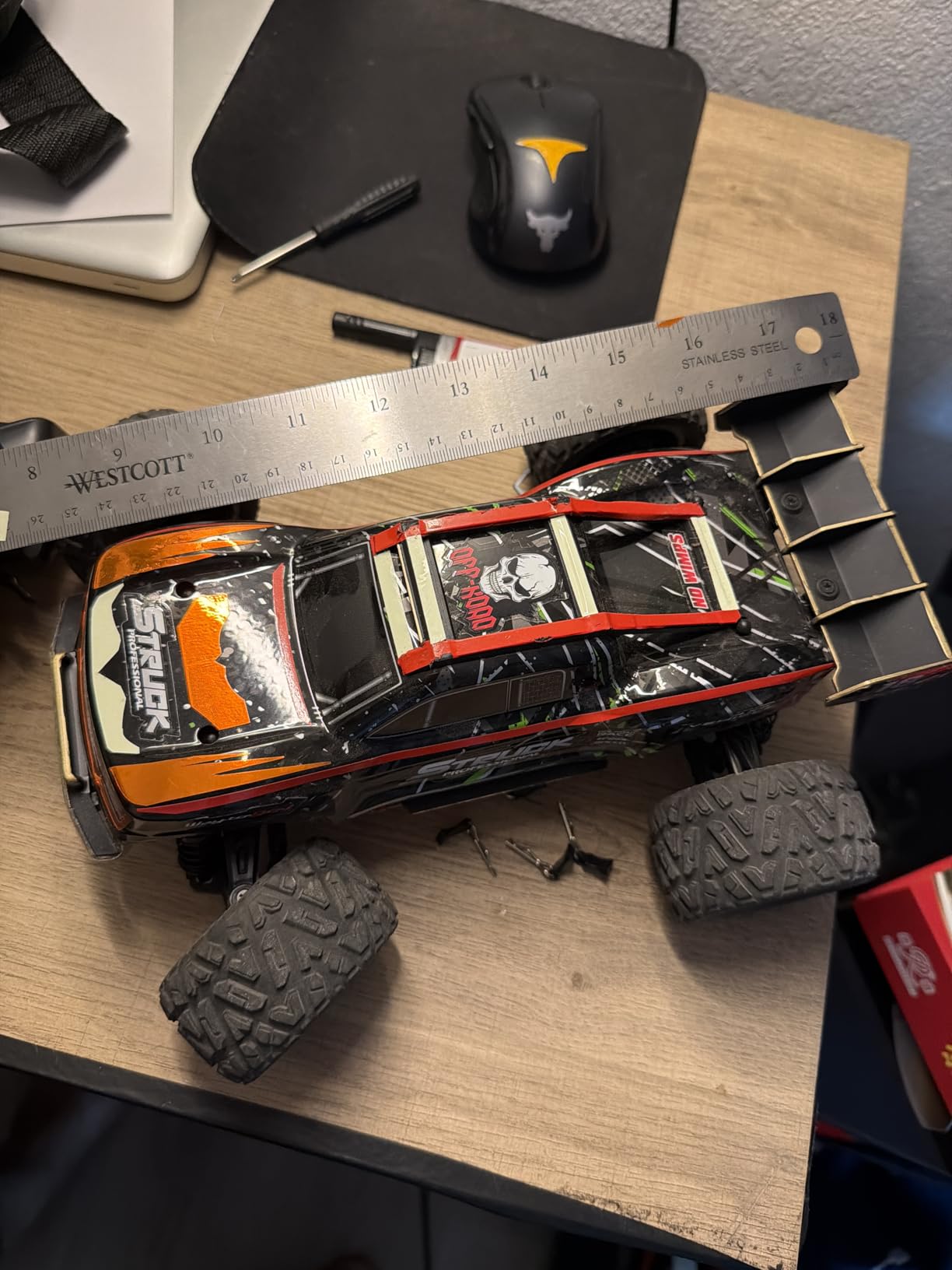 HAIBOXING 18856, 1:18 Desert Off-Road RC Truck Fast 36km/h 4WD Electric Car customer photo 2