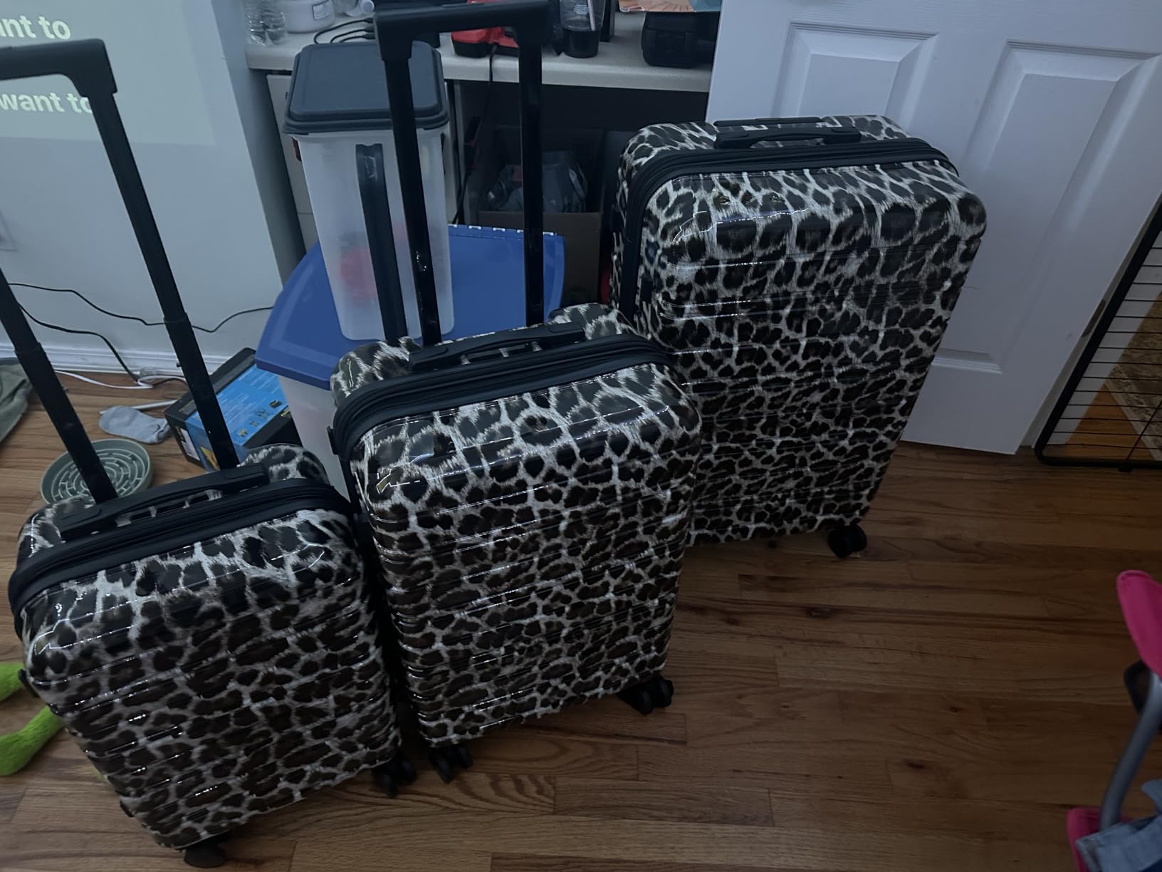 LARVENDER Luggage Sets 5 Piece, PC+ABS Expandable Suitcases with Wheels | Suitcase Set for Women and Men|Checked Luggage|Carry On Luggage|Hardside Lightweight|Cotton Candy customer photo 2